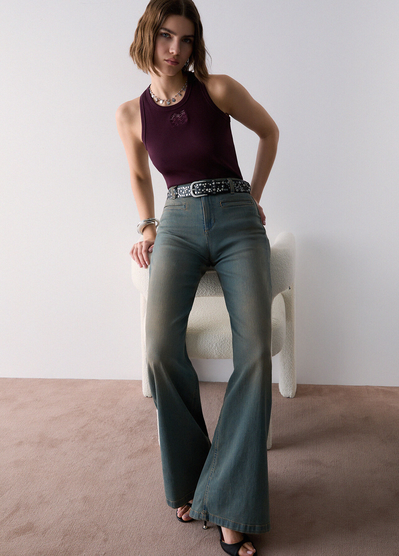 Jeans flare con tasche a filetto - BLUE DENIM