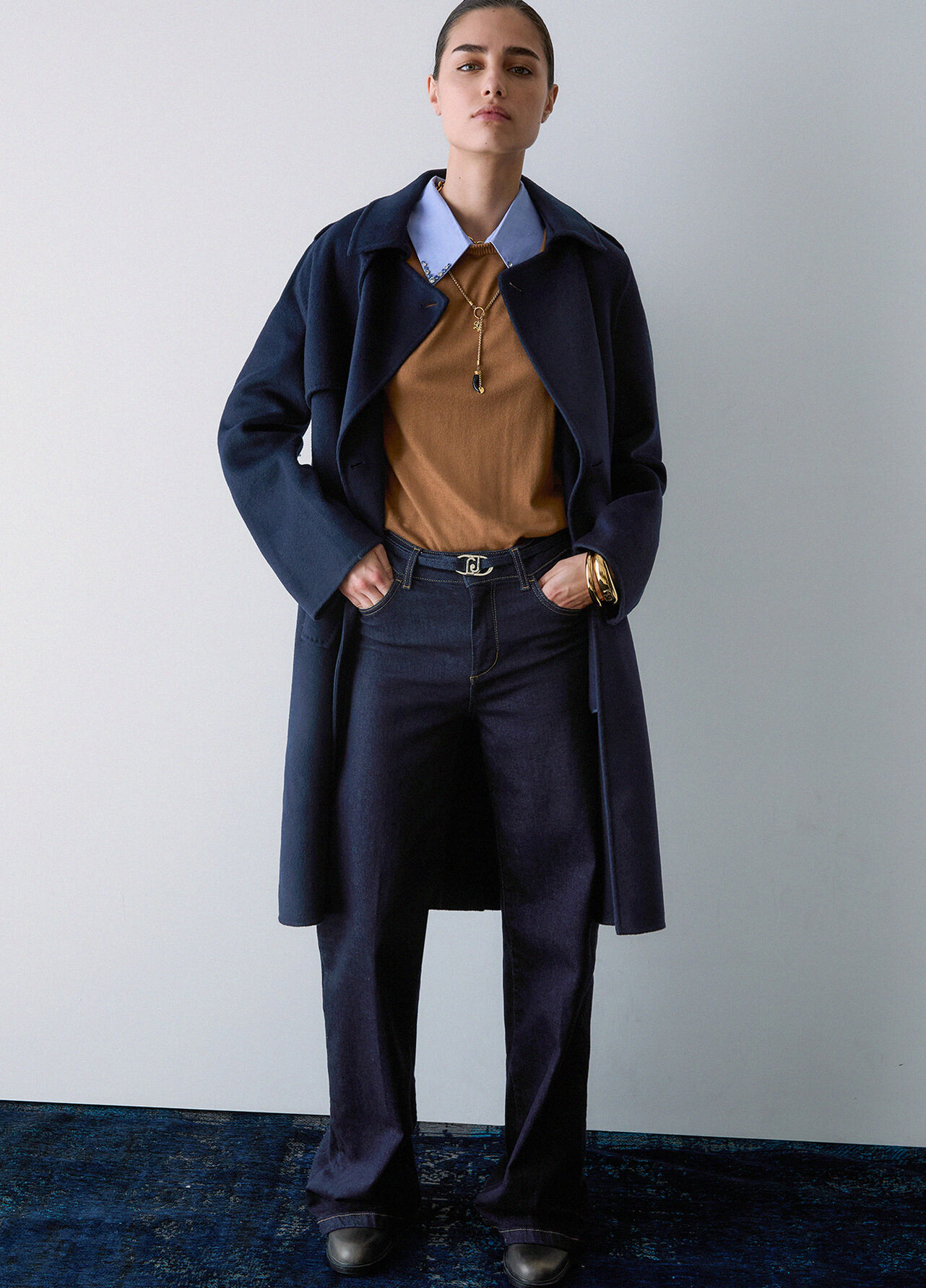 Jeans flare con cintura - DARK DENIM