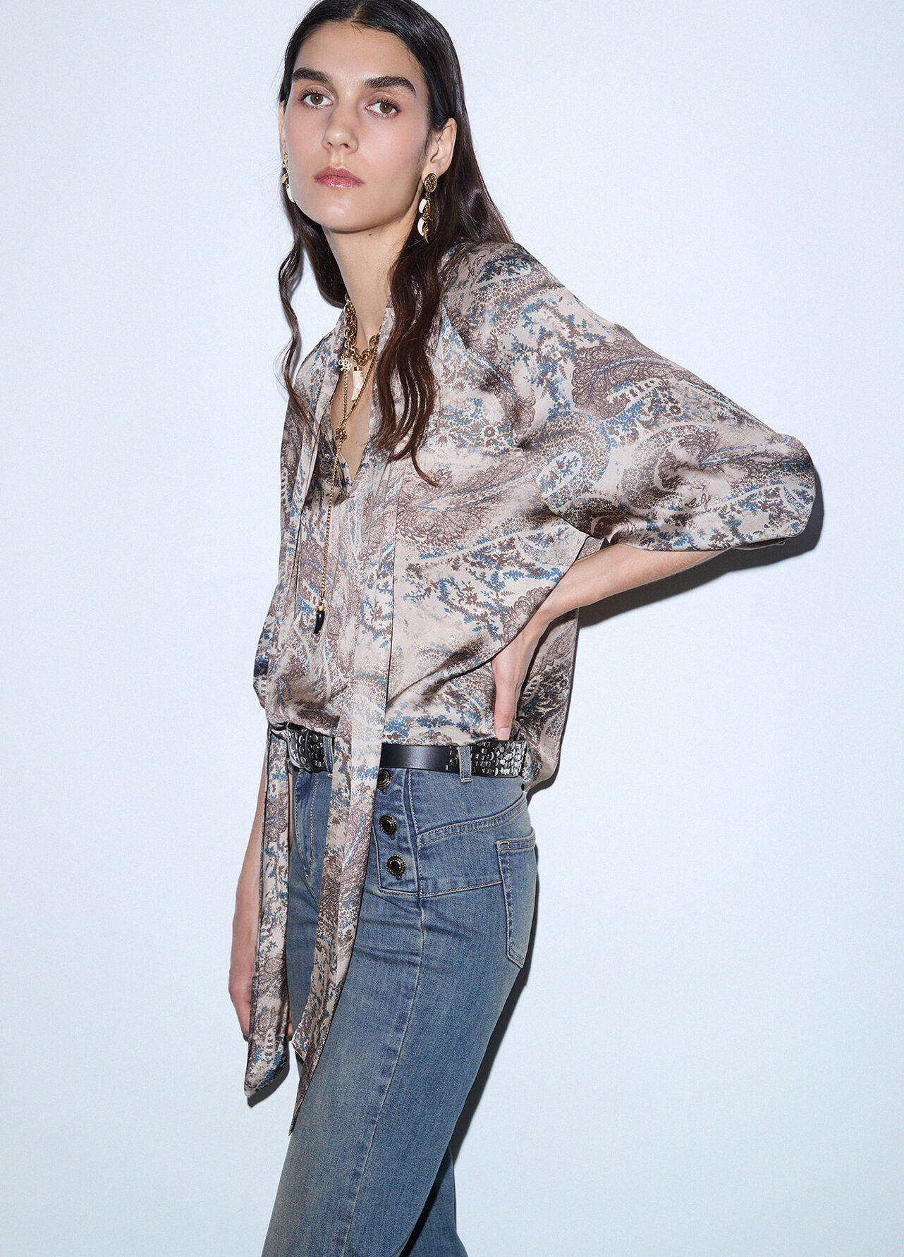 Jeans flare con bottoni gioiello - BLUE DENIM