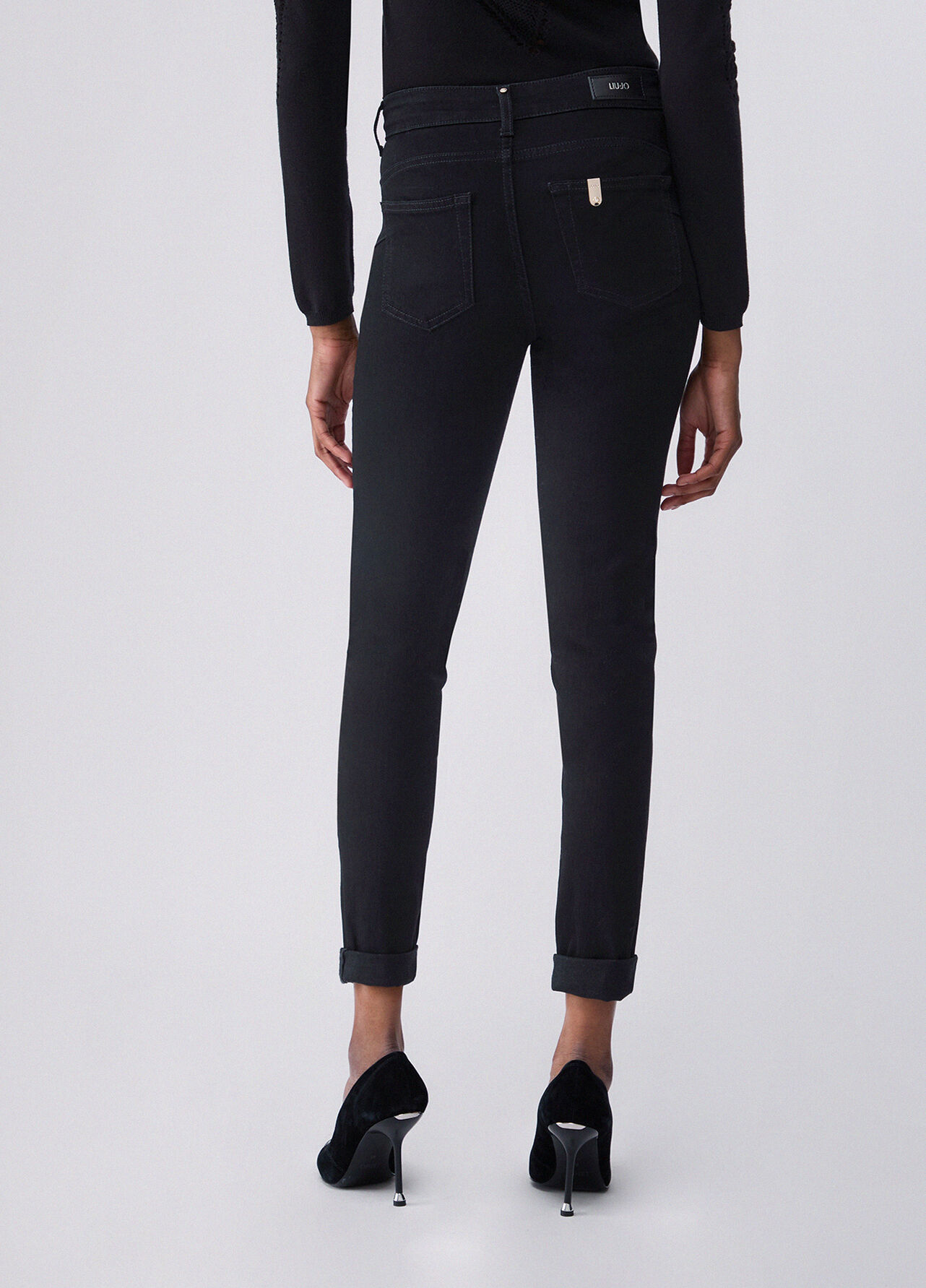 Jeans skinny con bottoni decorativi - BLACK DENIM