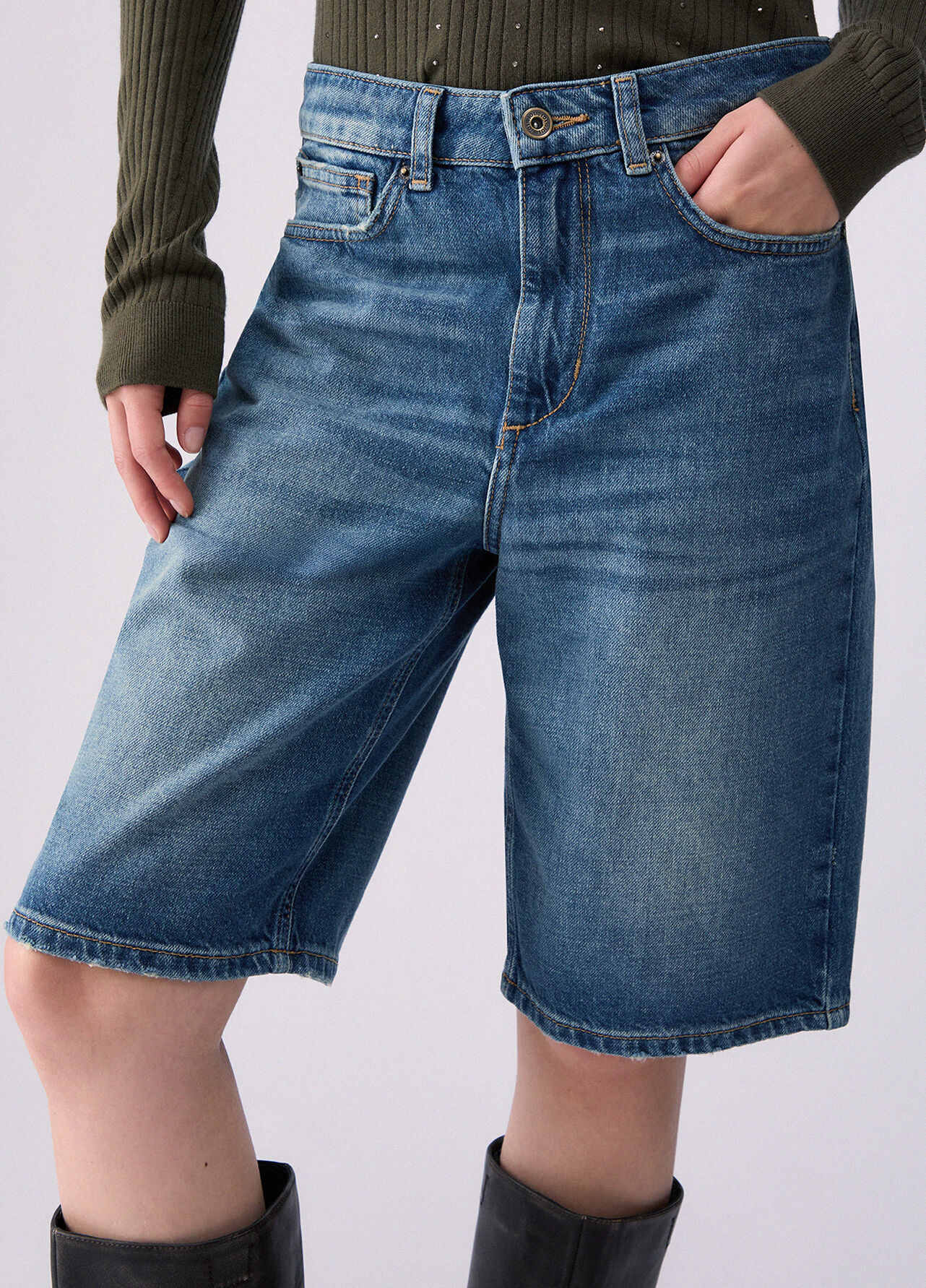 Bermuda in denim - BLUE DENIM