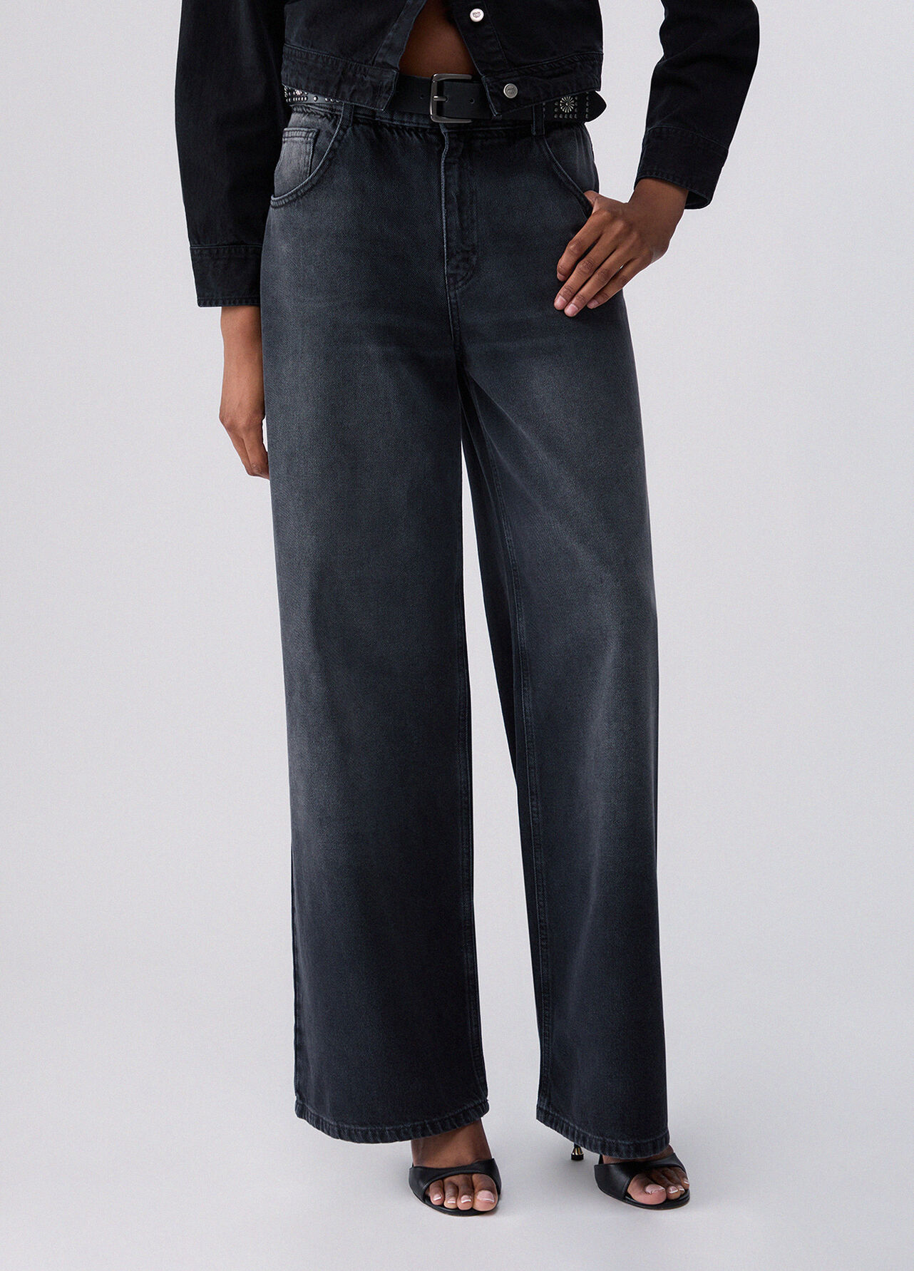Jeans flare con cintura - BLACK DENIM