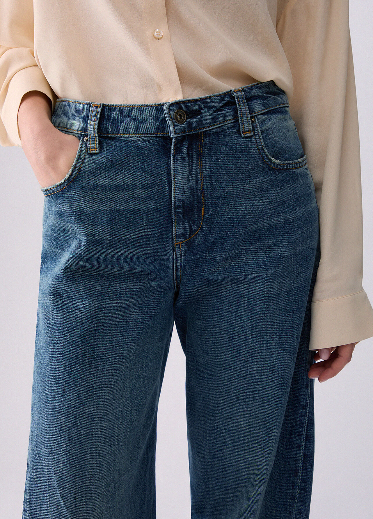 Jeans con cuciture asimmetriche - BLUE DENIM