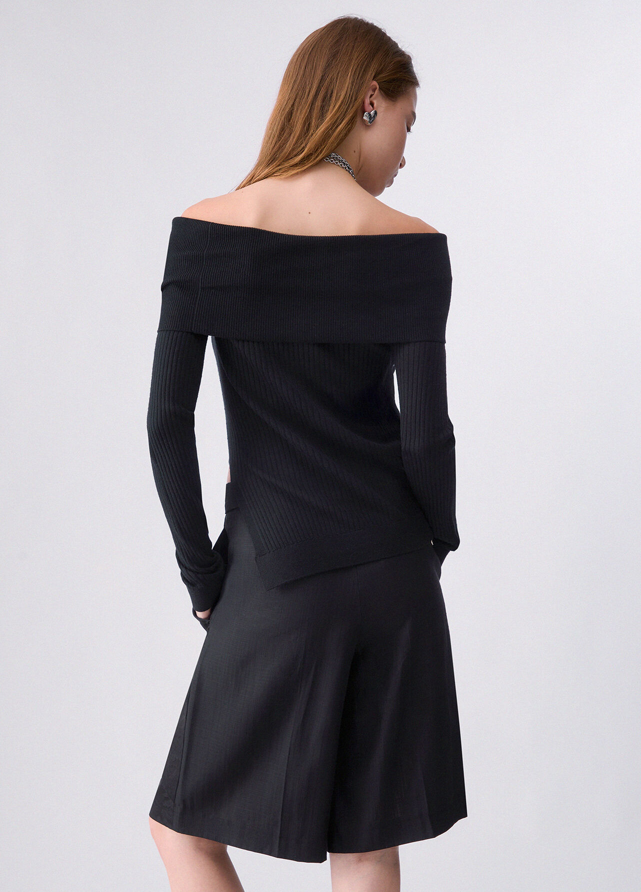 Maglia in lana con scollo bardot - BLACK