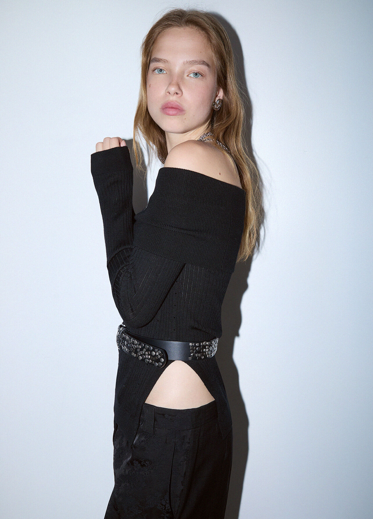 Maglia in lana con scollo bardot - BLACK