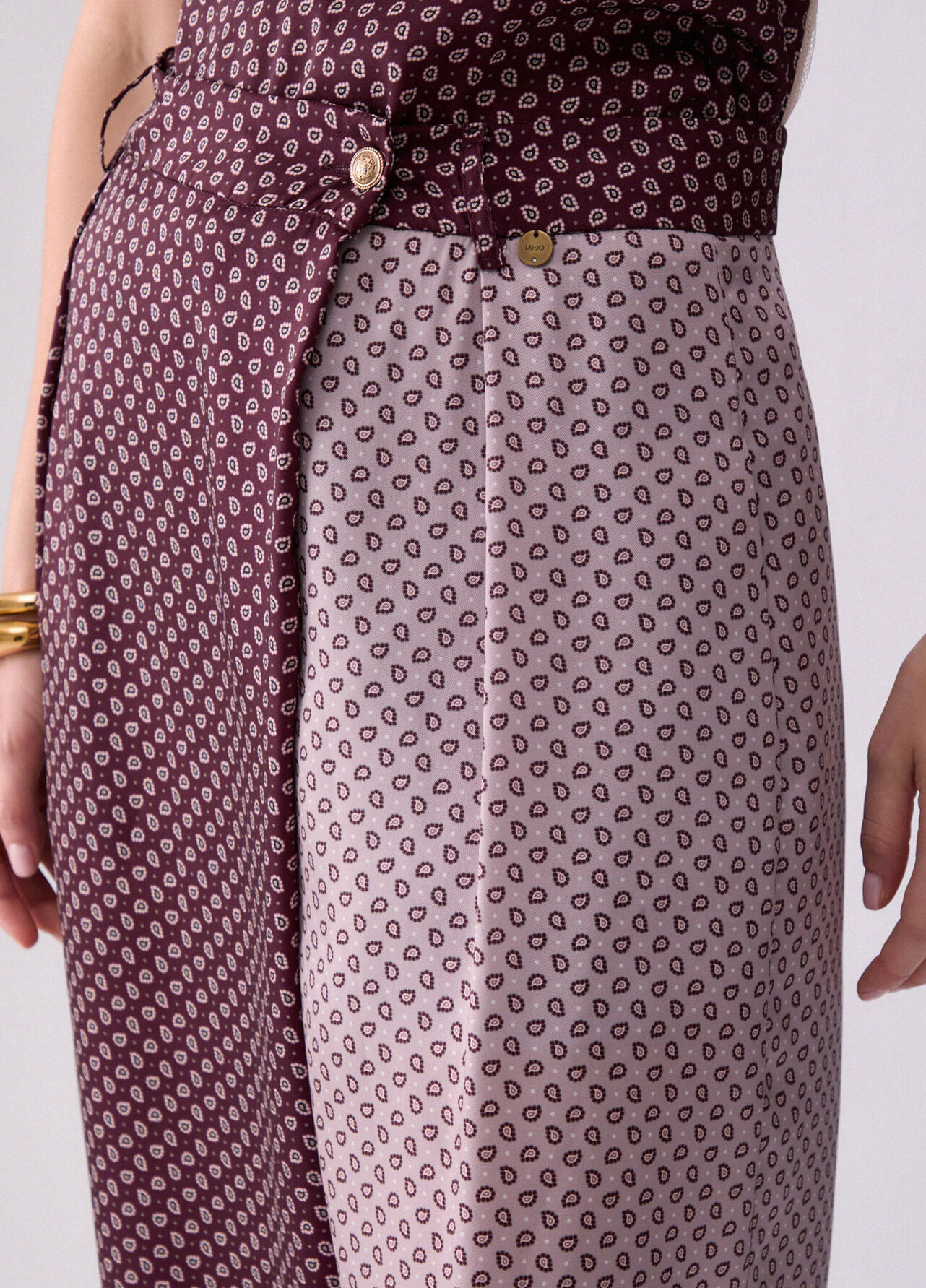 Pantaloni bicolor in twill - AUBERGINE