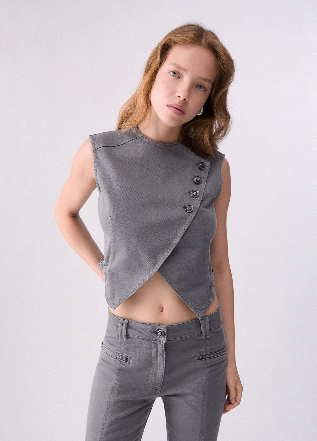 Gilet slim fit asimmetrico - GREY