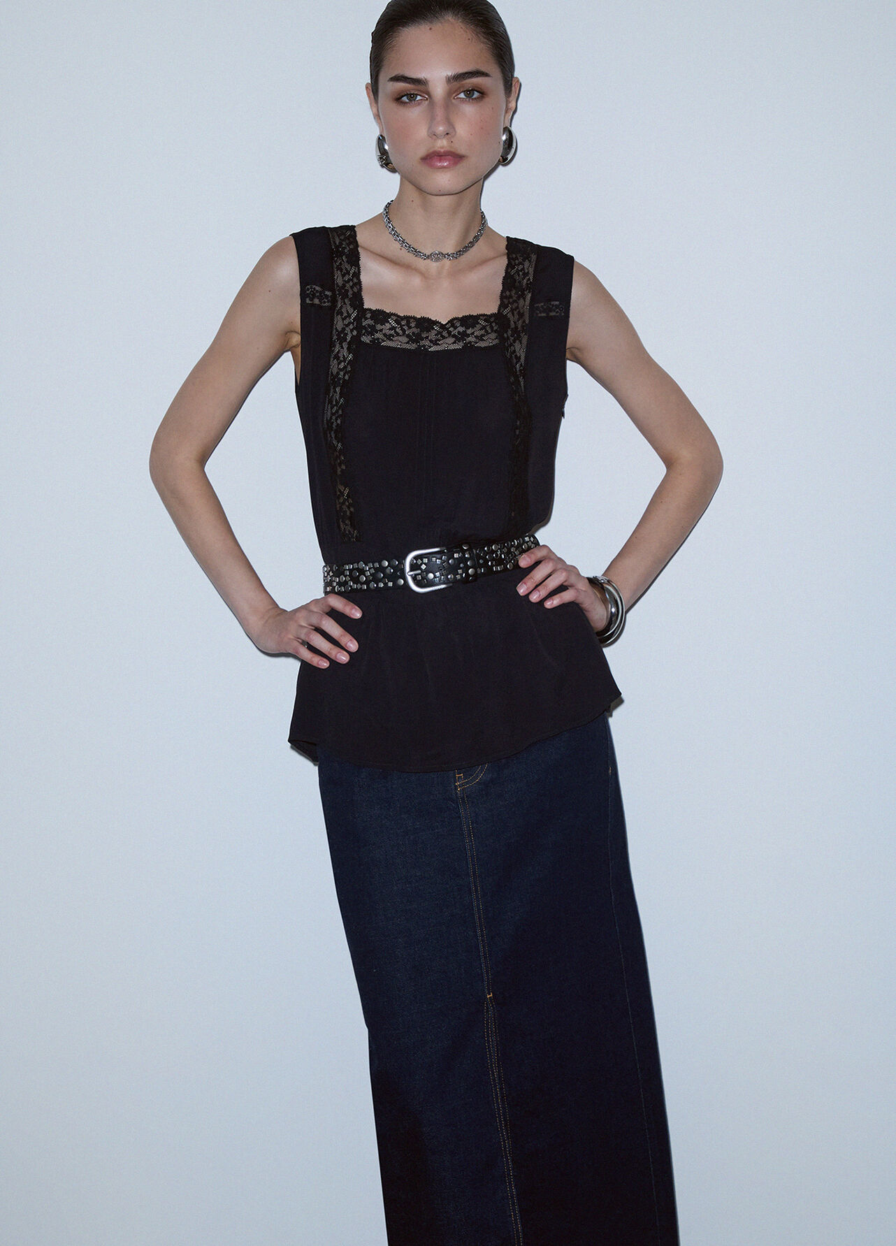 Top con pizzo - BLACK
