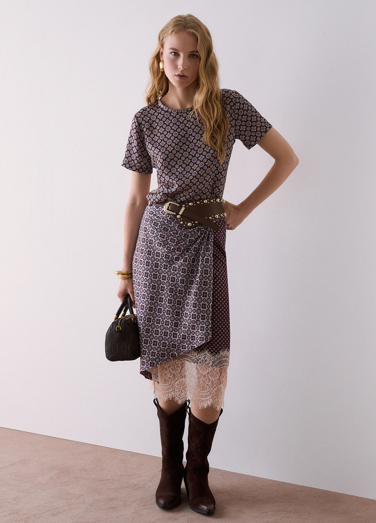 Top con dettagli in pizzo - AUBERGINE