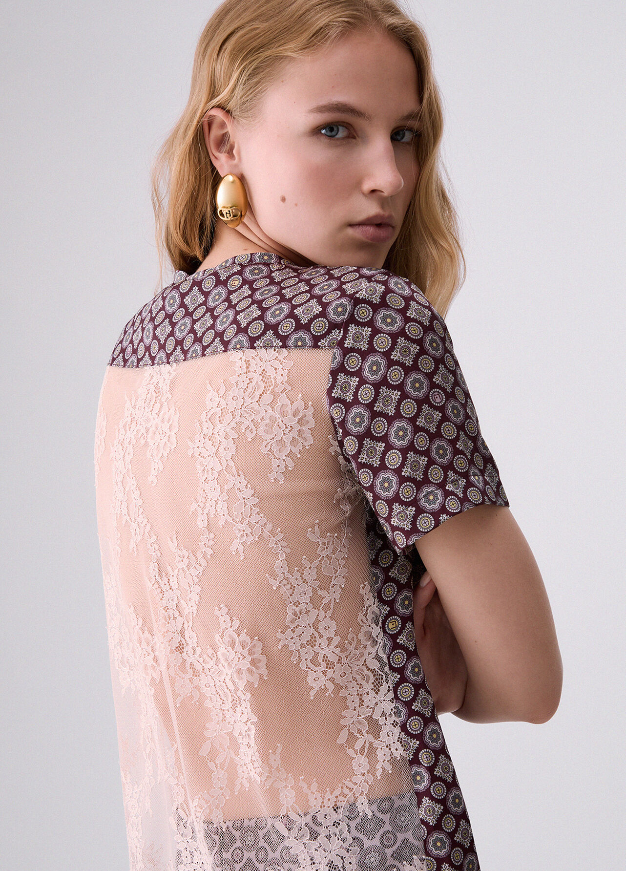 Top con dettagli in pizzo - AUBERGINE