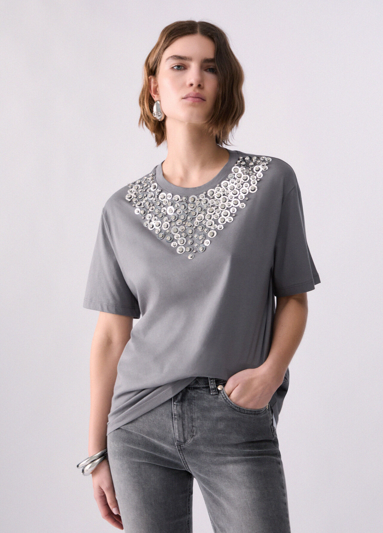 T-shirt con ricami gioiello - GREY