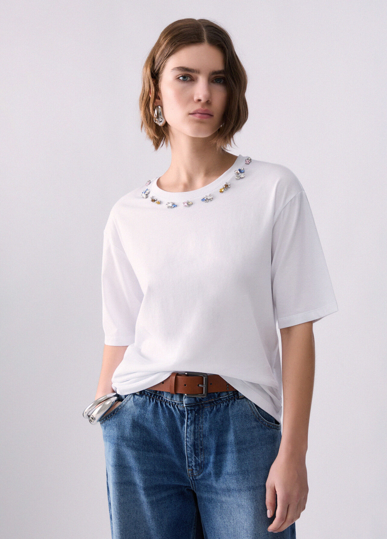 T-shirt con ricami gioiello - WHITE