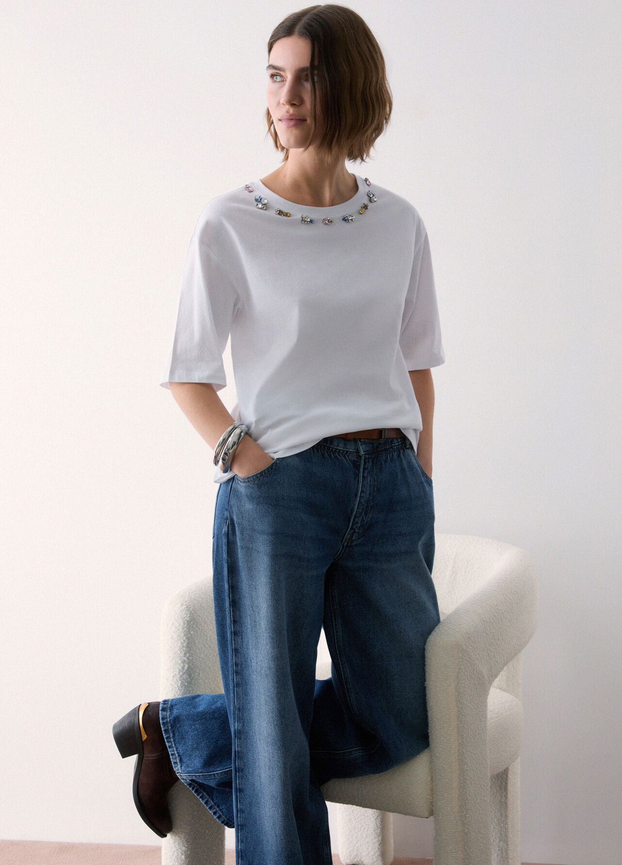 T-shirt con ricami gioiello - WHITE