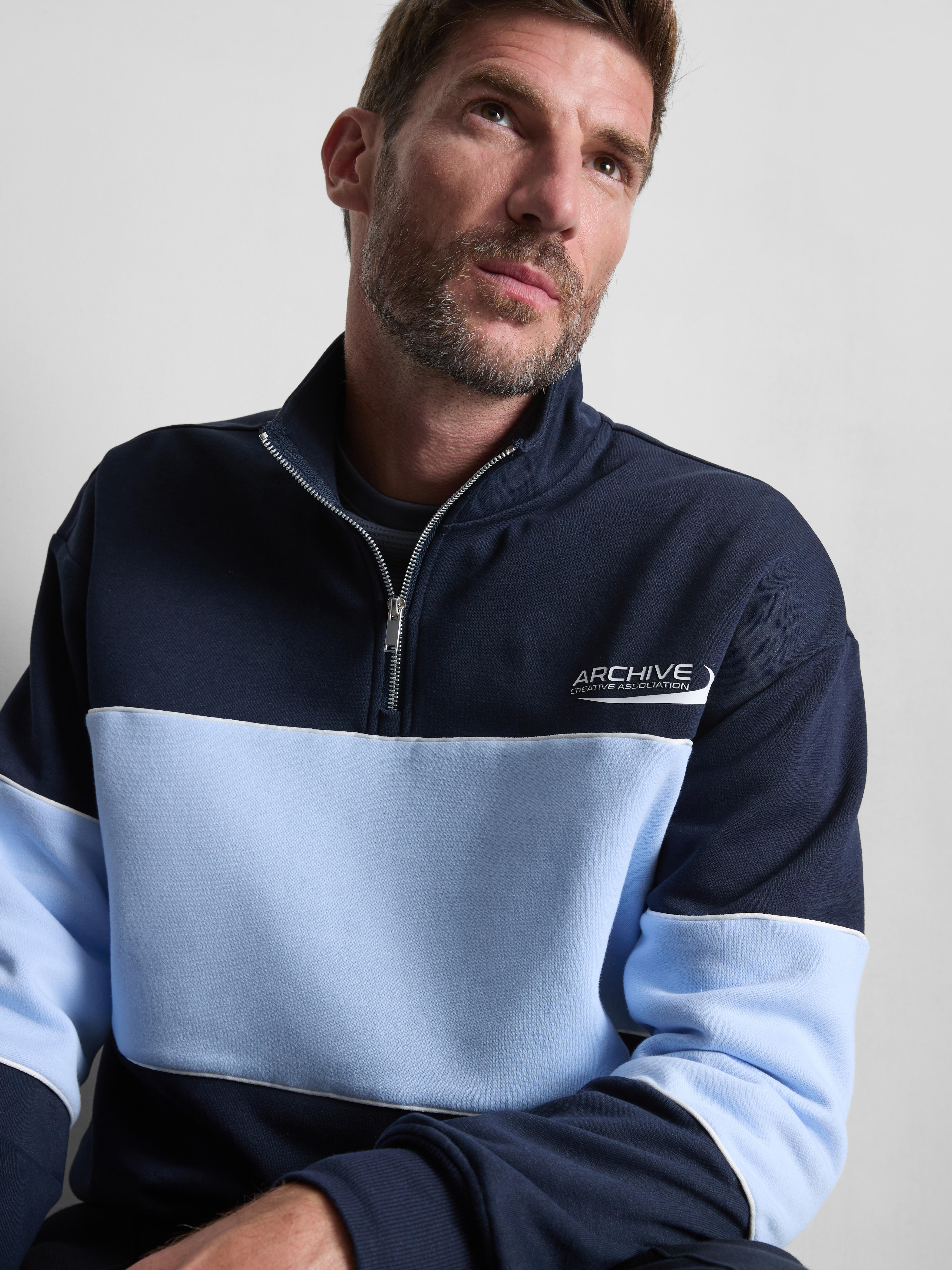 Colorblock High-Neck Sweatshirt - Navy