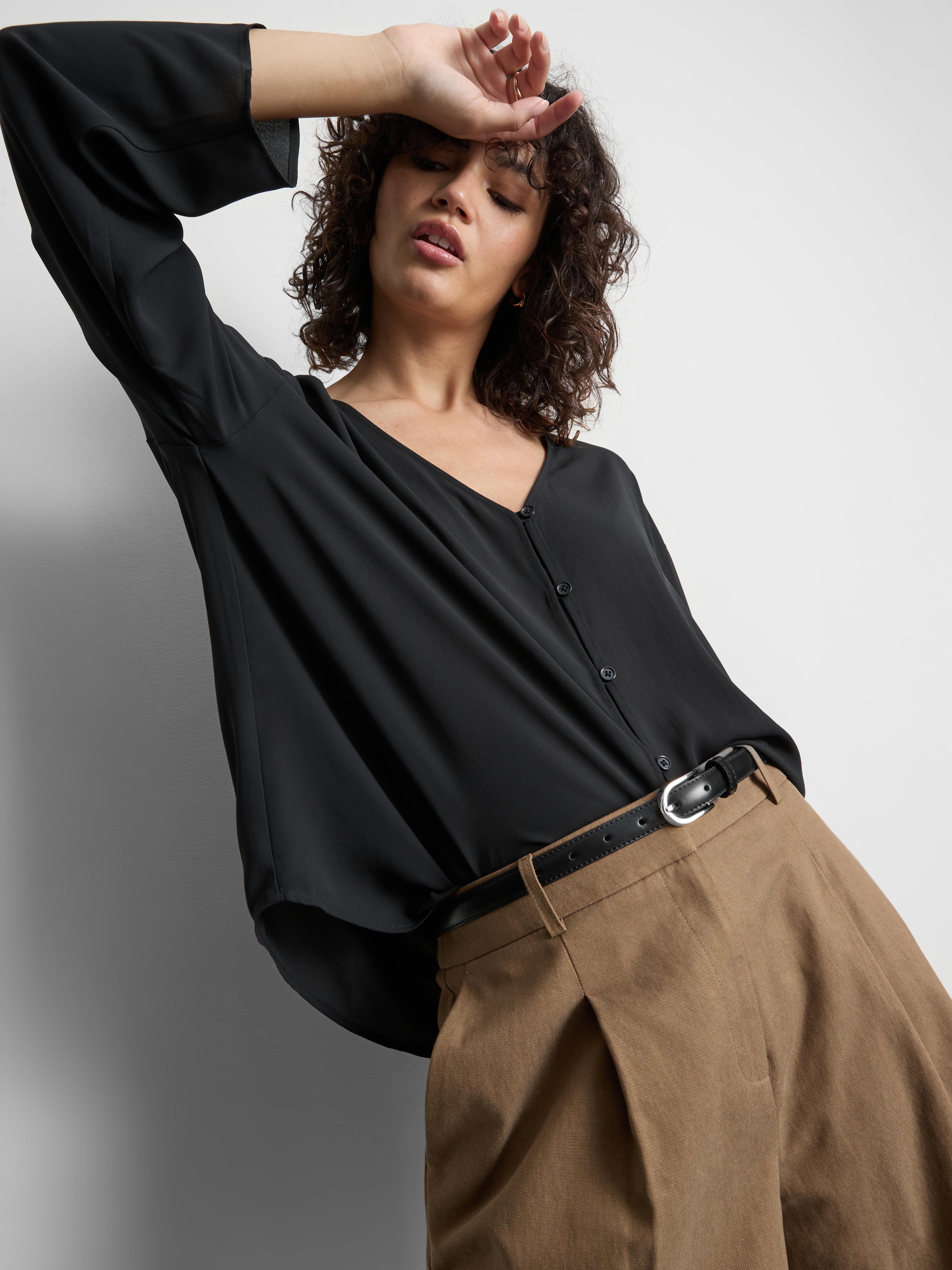 Crepe V-Neck Blouse - Black
