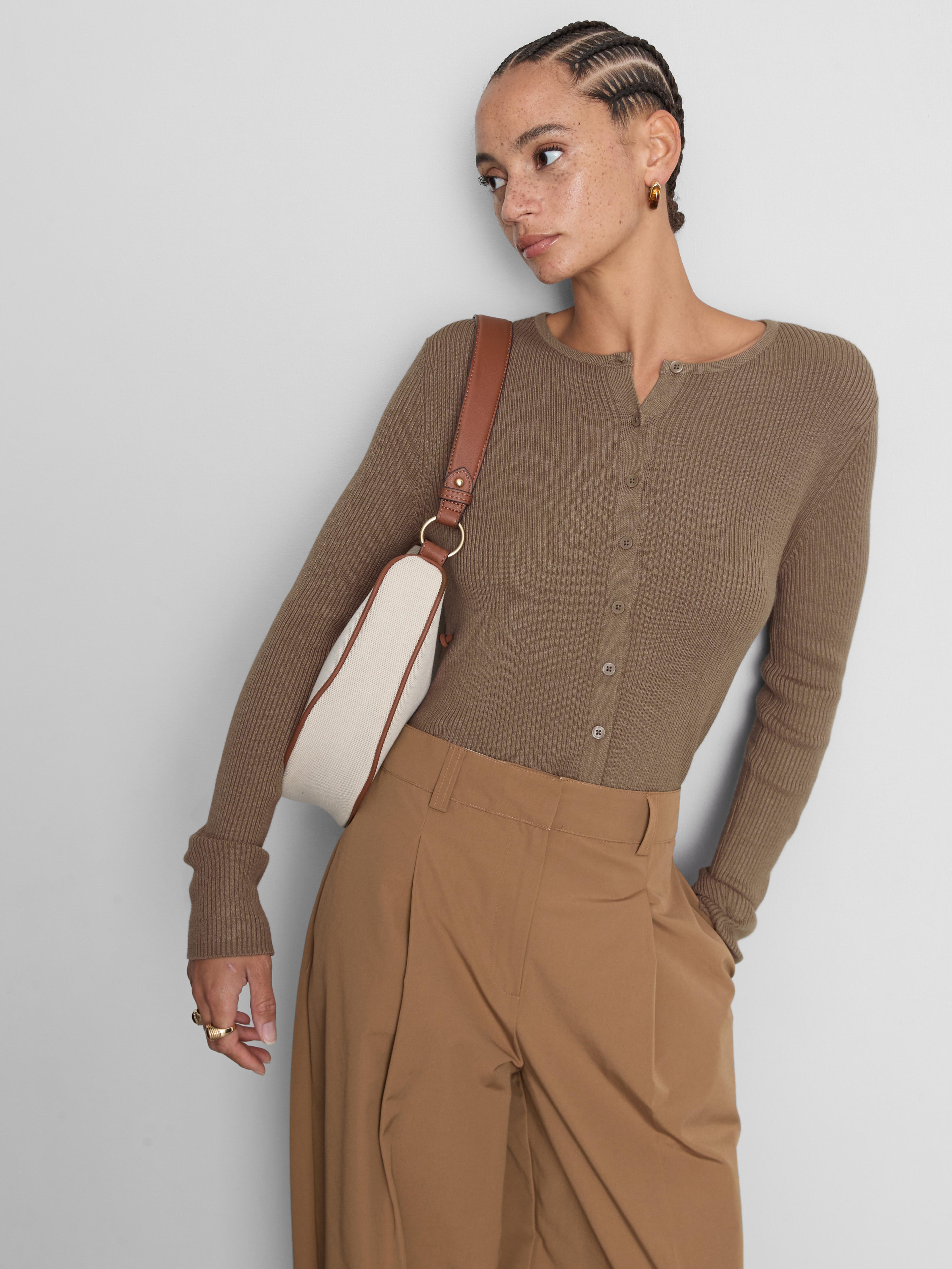 Ribbed Round Neck Cardigan - Brown