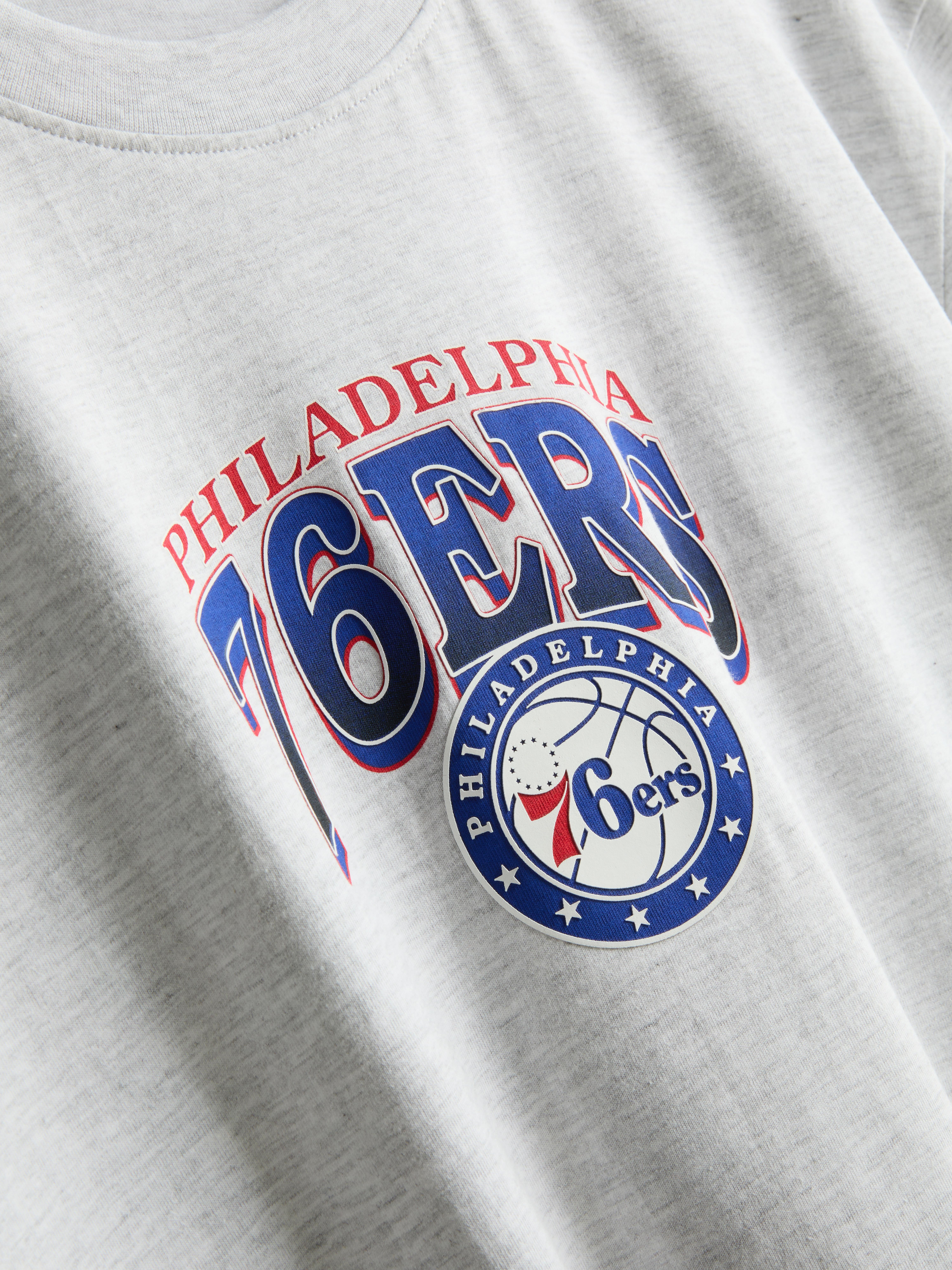 NBA Philadelphia 76ers Pure Cotton Graphic T-Shirt - Gray Heather