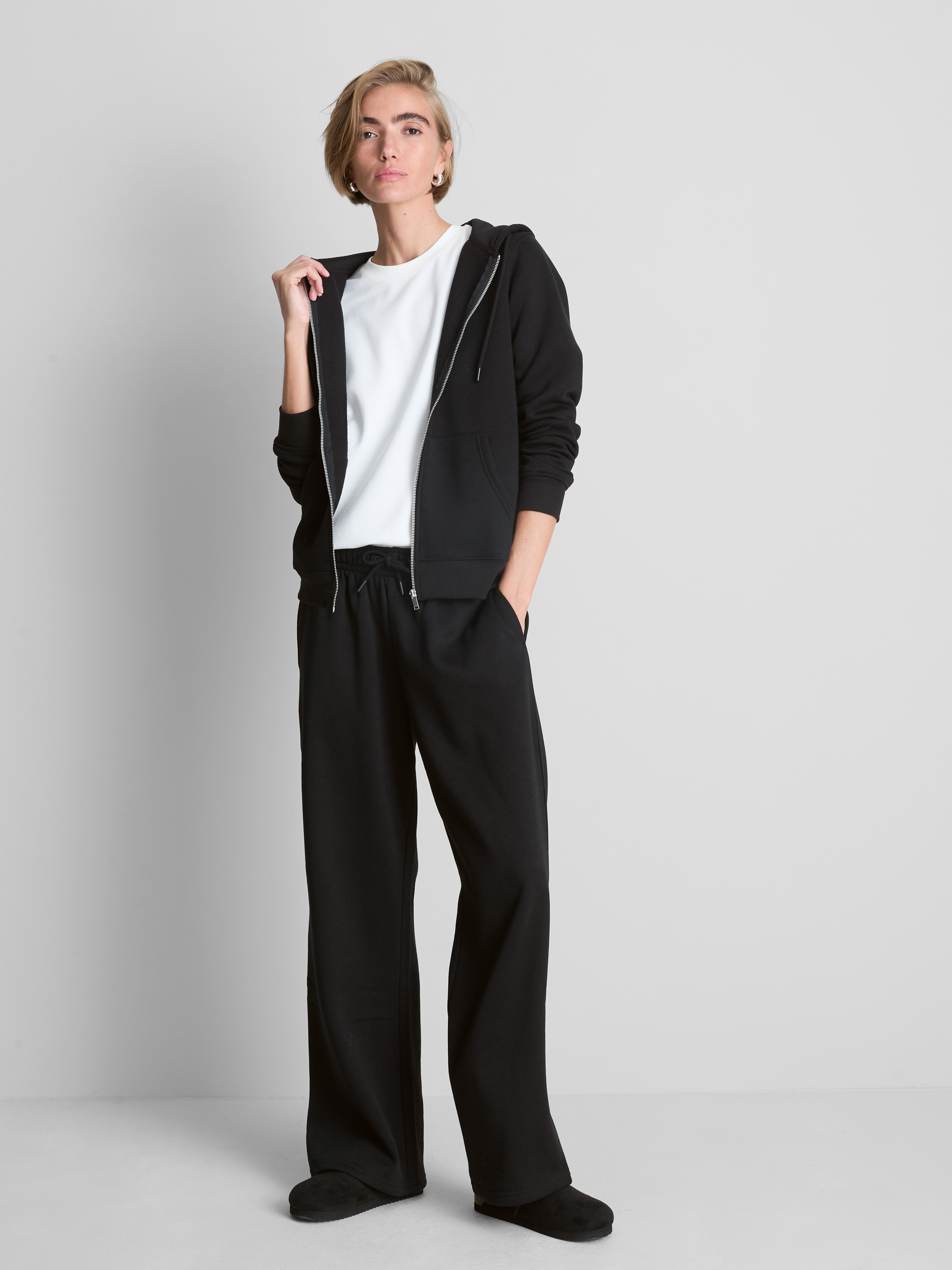 Straight-Leg Joggers - Black