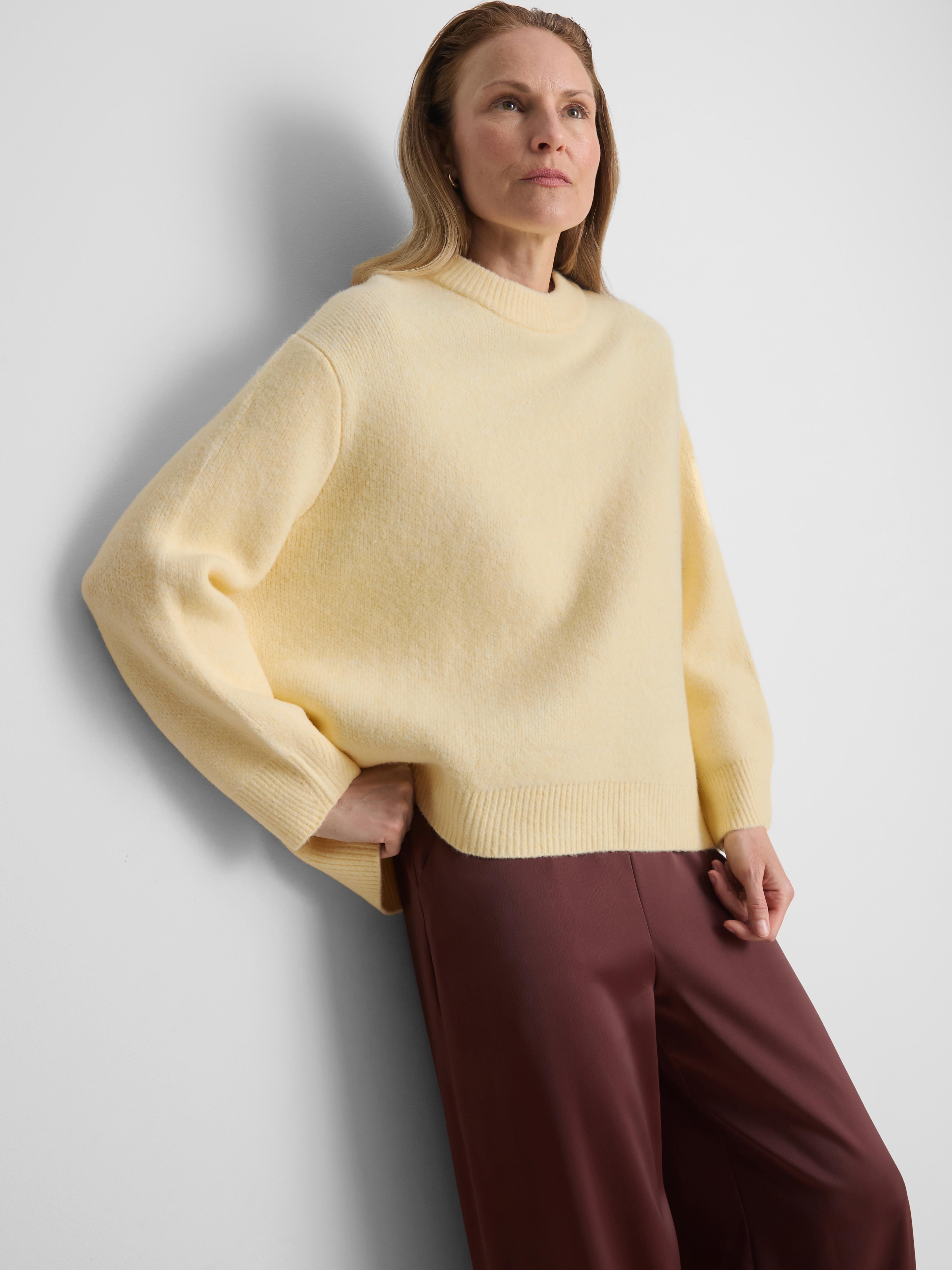 Wool Blend Oversized Crew Neck Sweater - Light Yellow