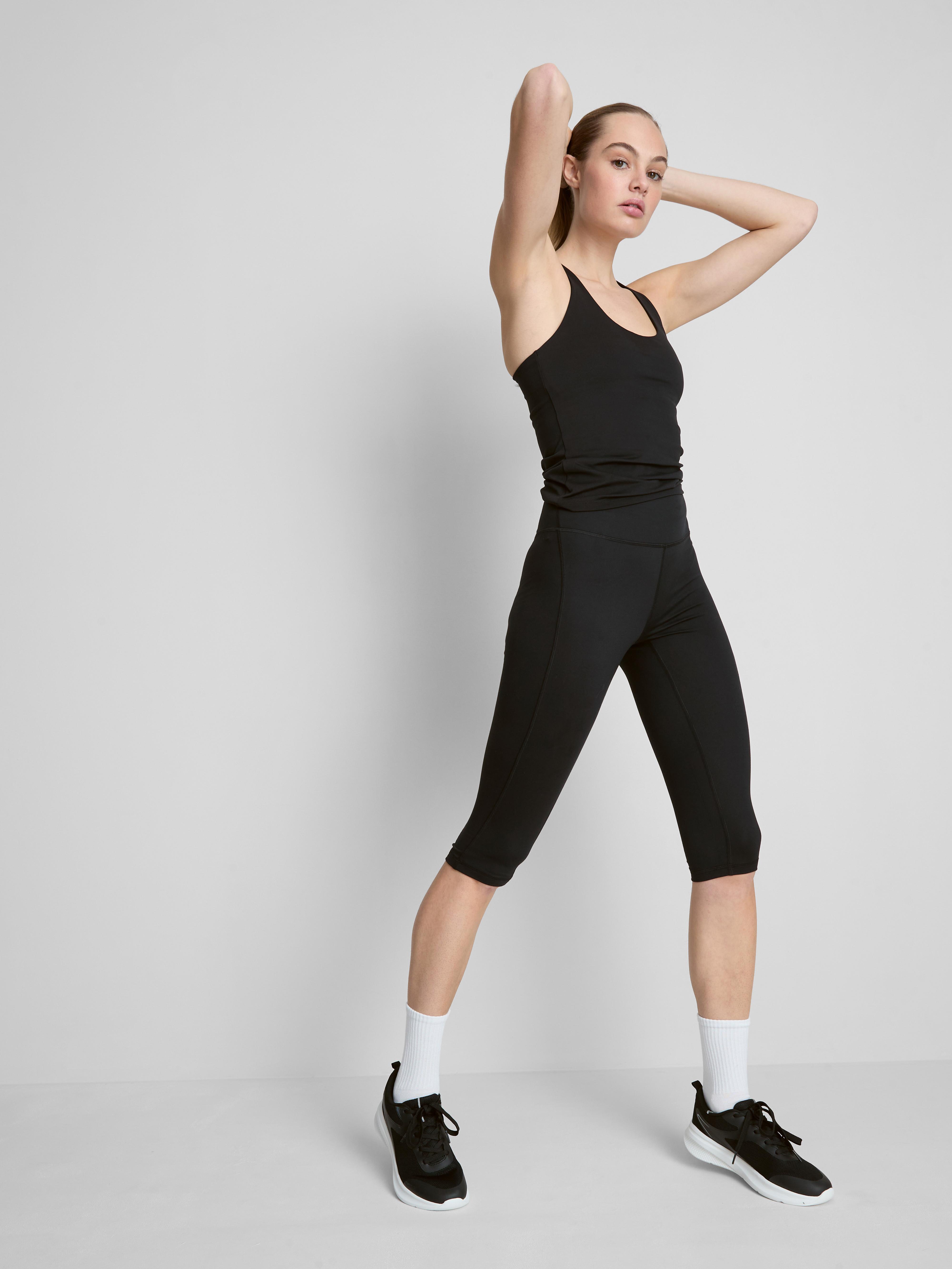High Waisted Active Capri Leggings - Black