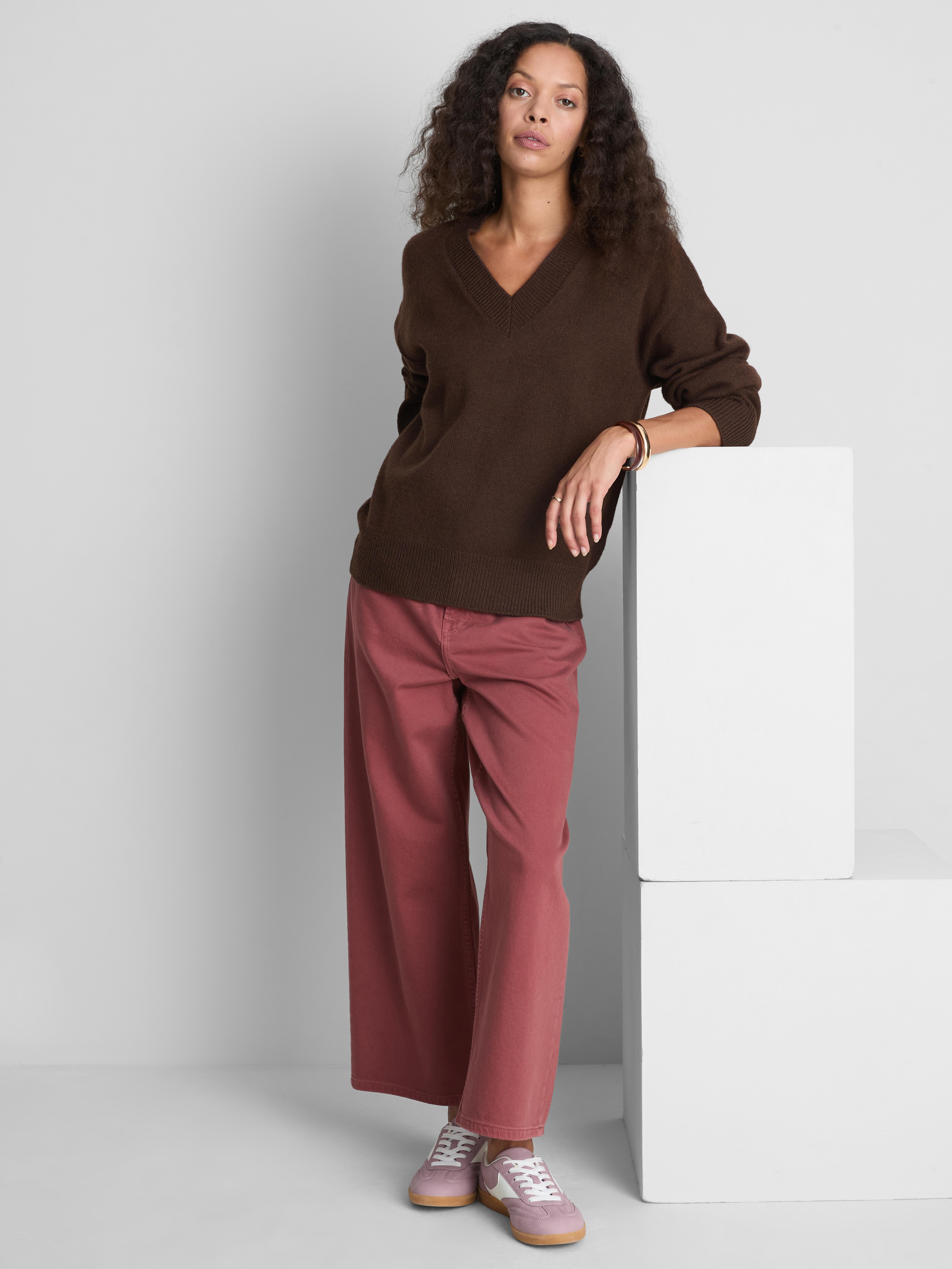 Knitted V-Neck Sweater - Chocolate