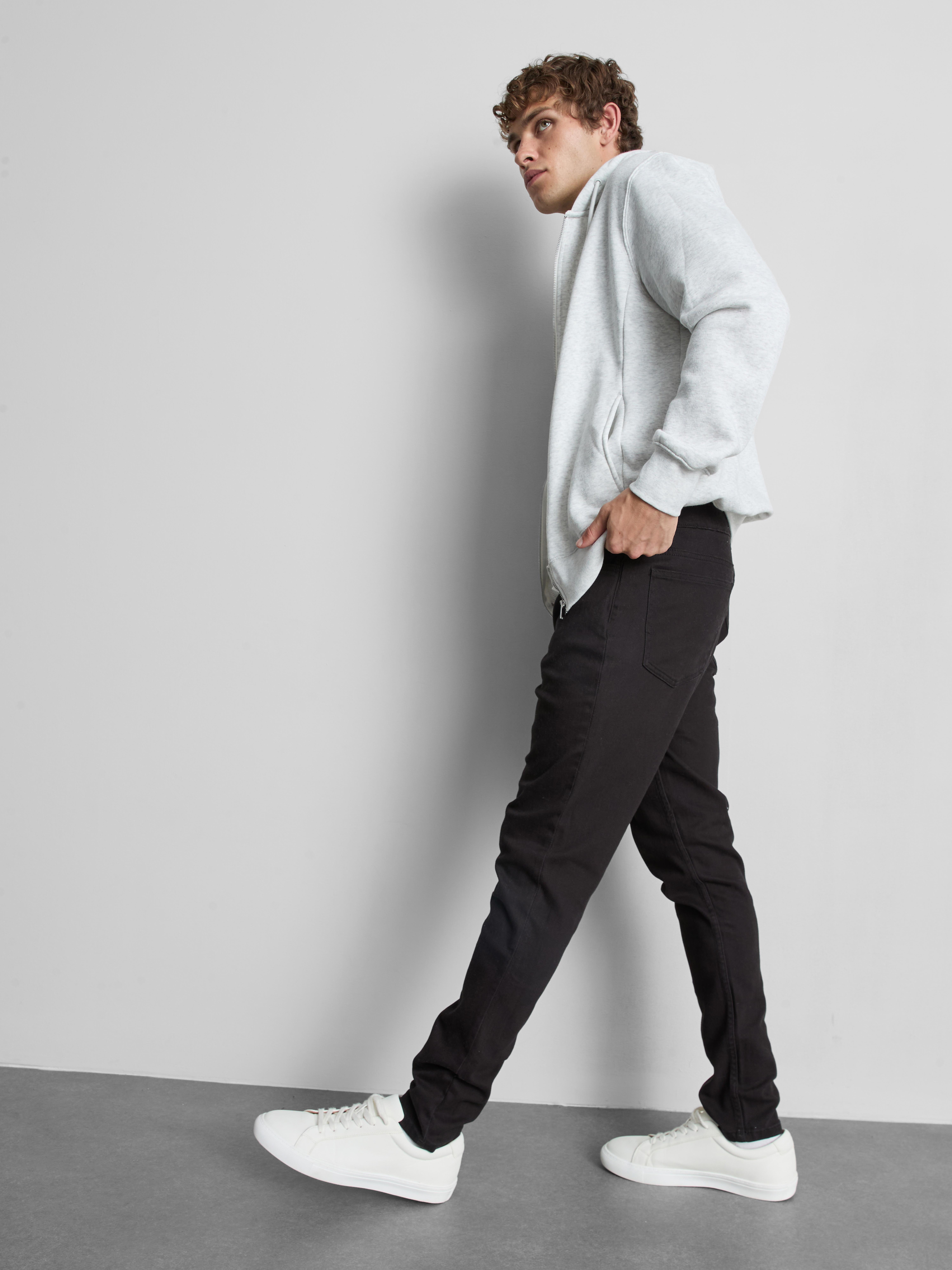 Mid-Rise Skinny Jeans - Black