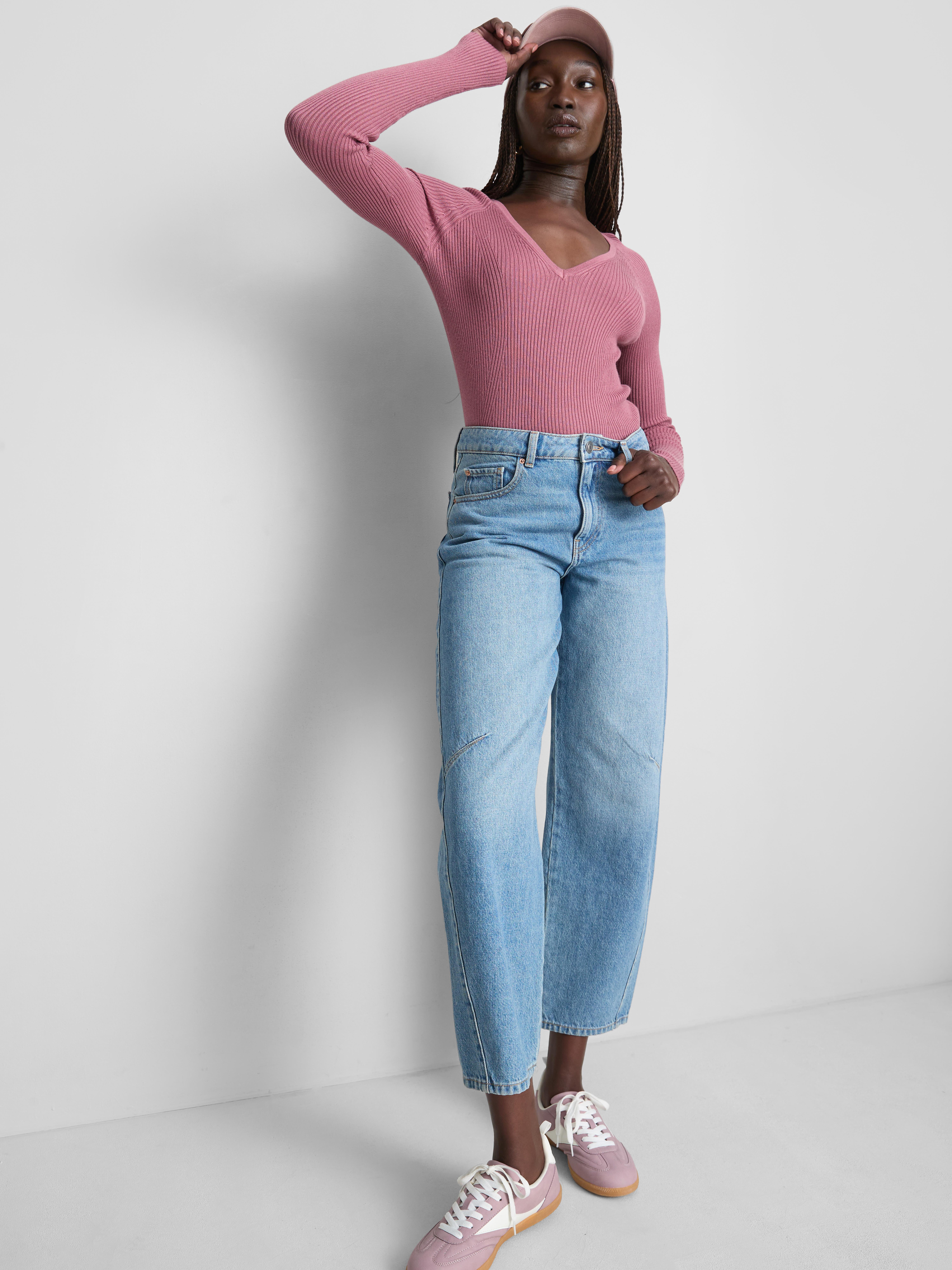 Ribbed V-Neck Sweater - Dark Pink