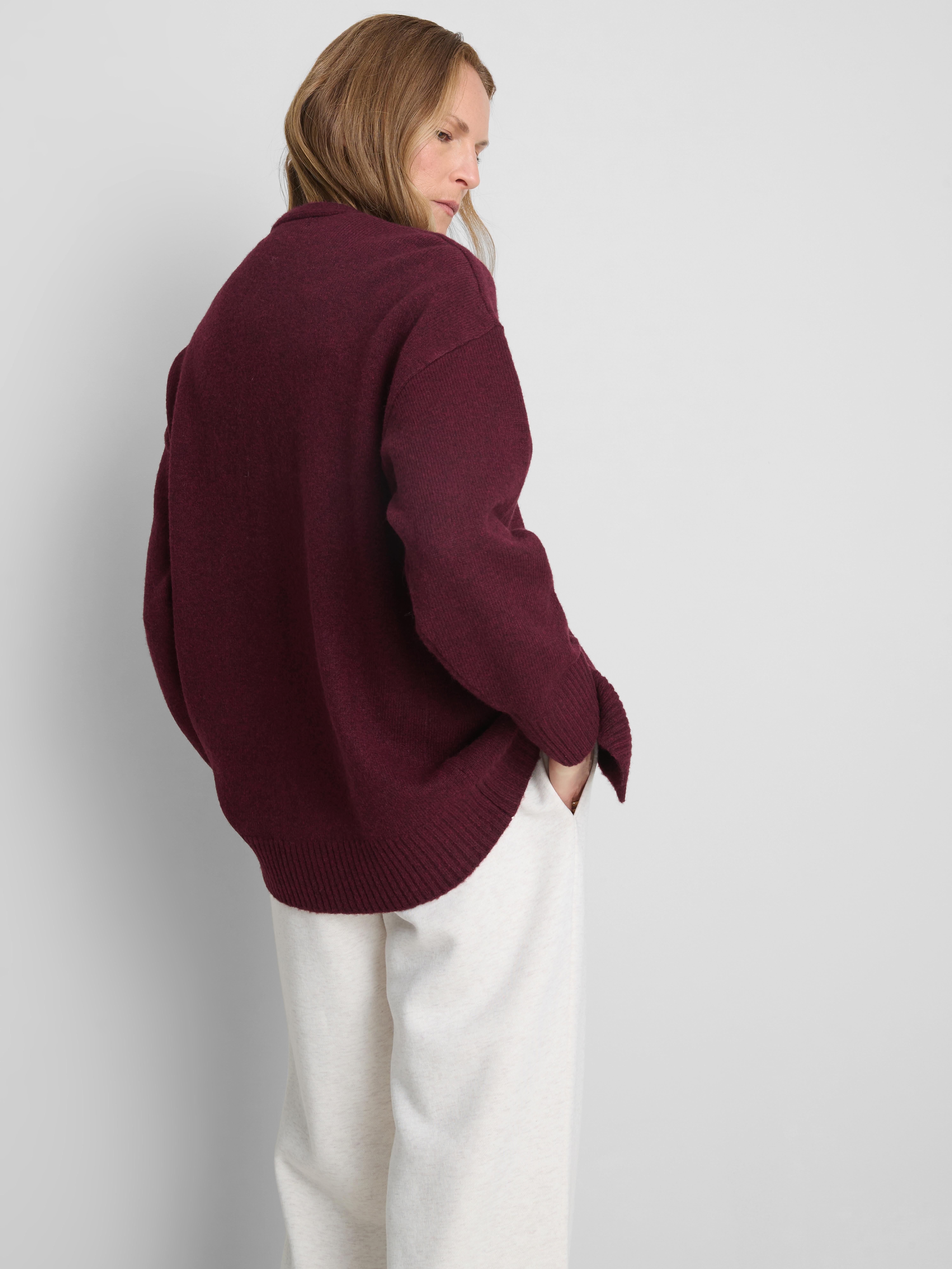 Classic Relaxed Knitted Cardigan - Cherry
