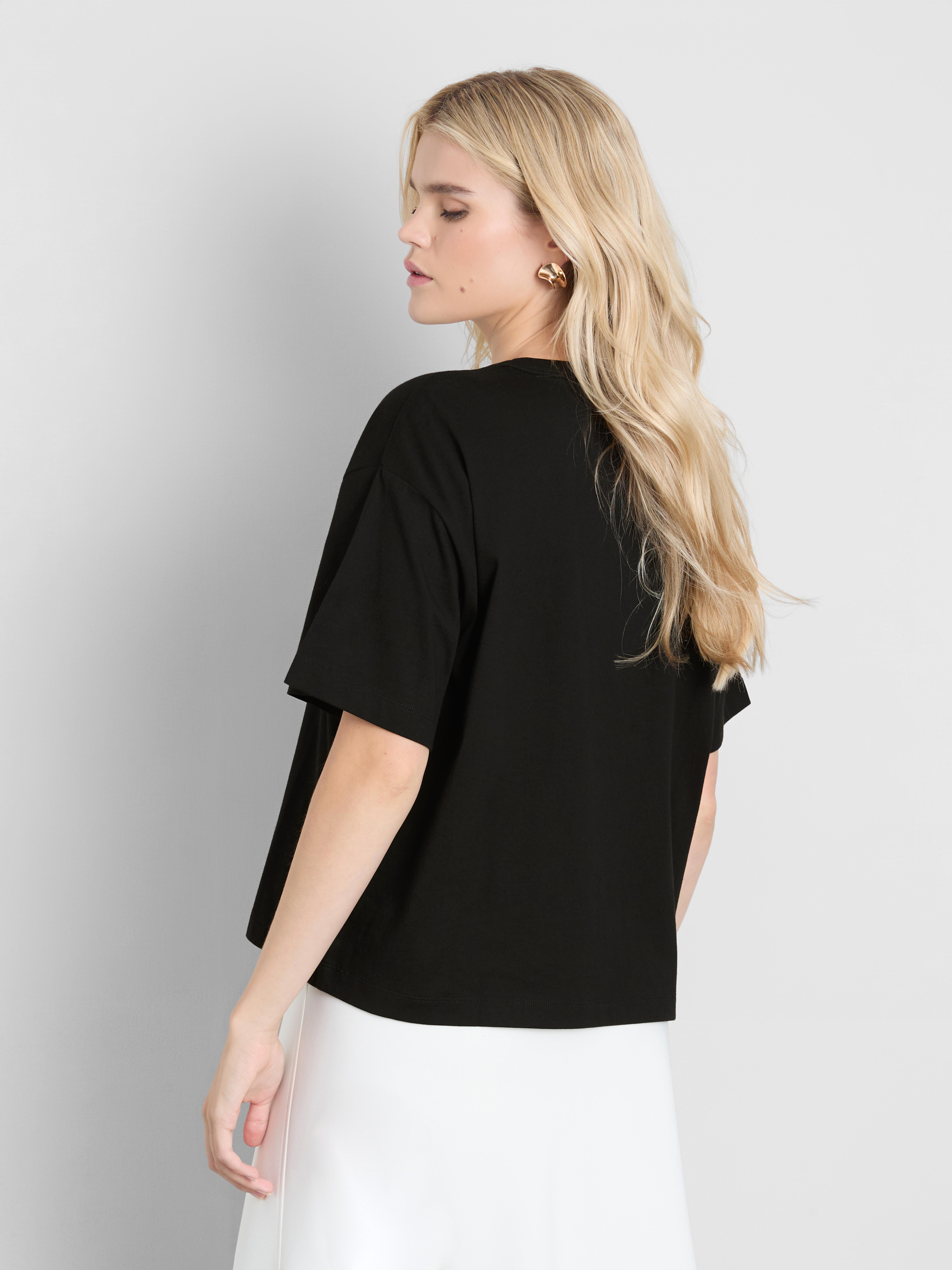 Boxy Fit T-Shirt - Black