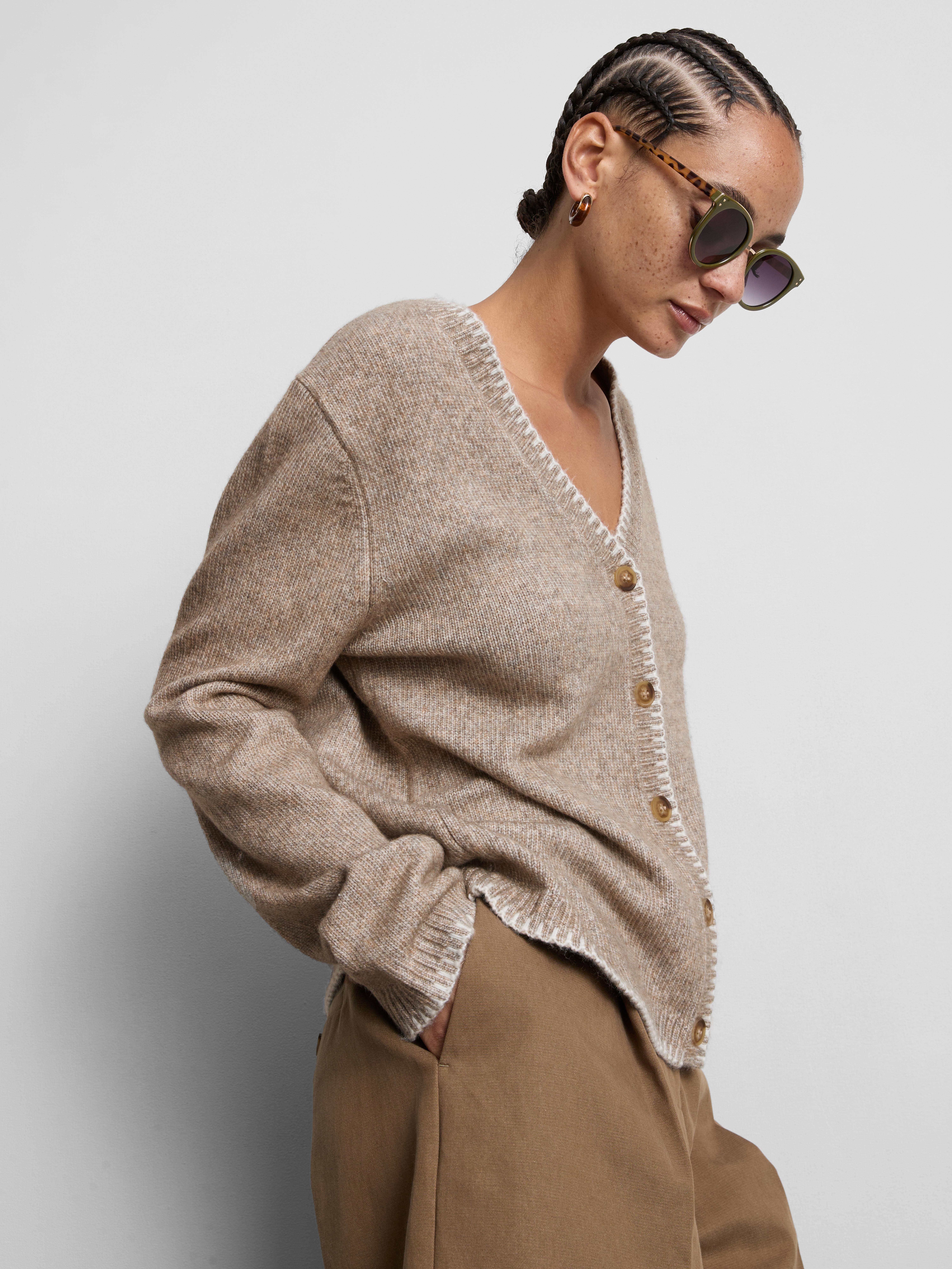 Halo Stitch V-Neck Cardigan - Oatmeal