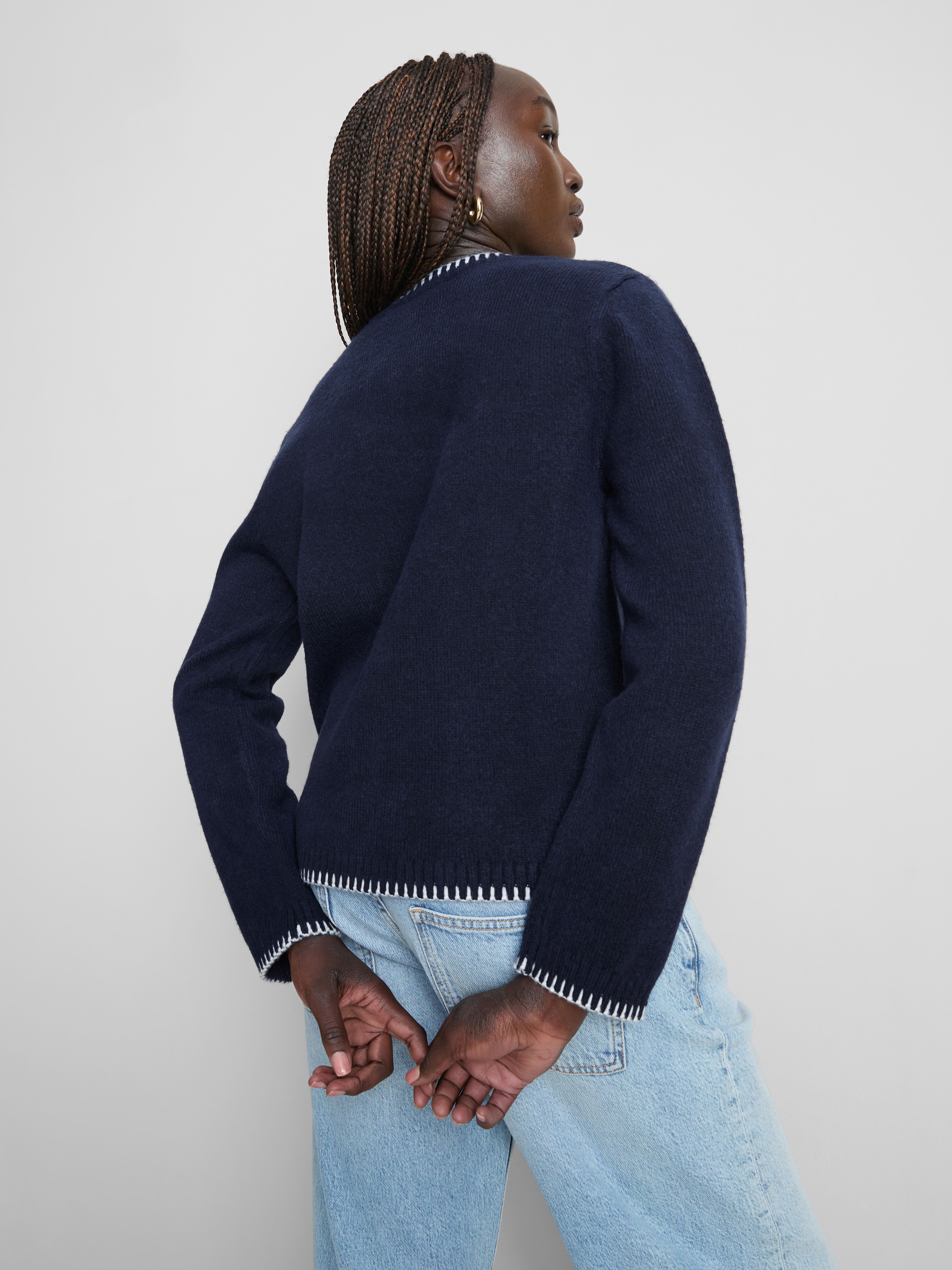 Halo Stitch V-Neck Cardigan - Navy