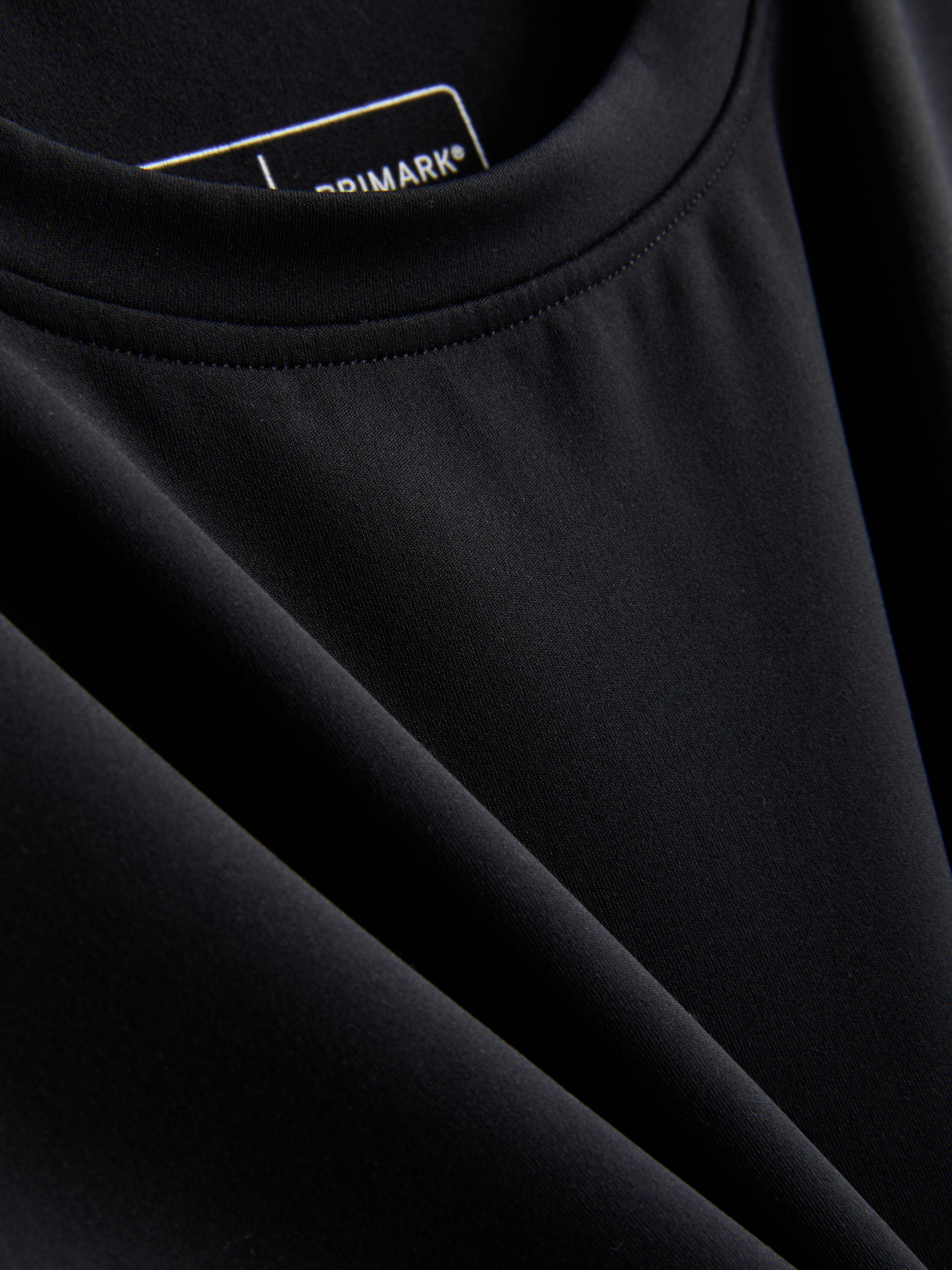 Buttery Soft Fitted Tee - Black