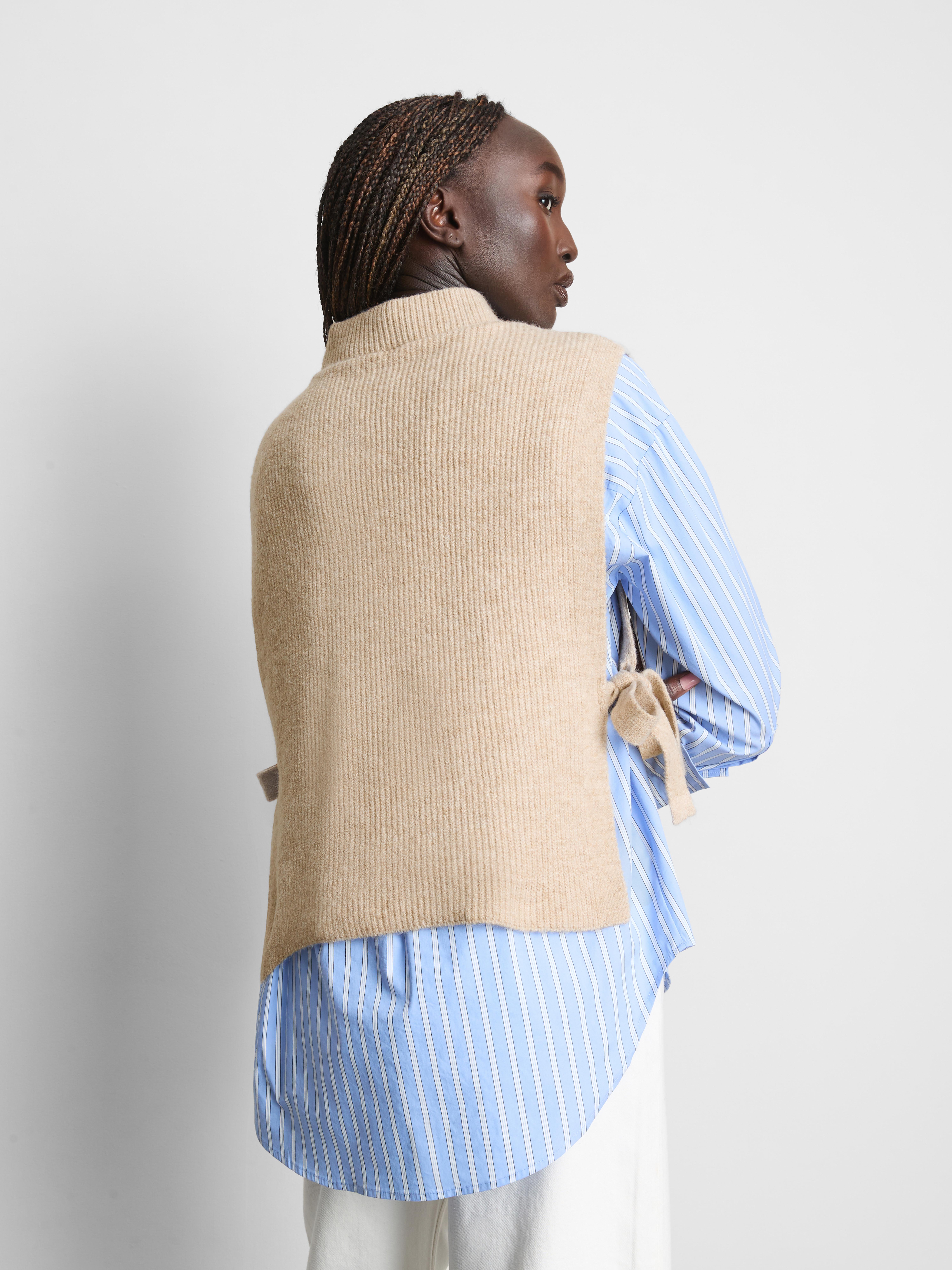 Rib-Knit Bib - Oatmeal