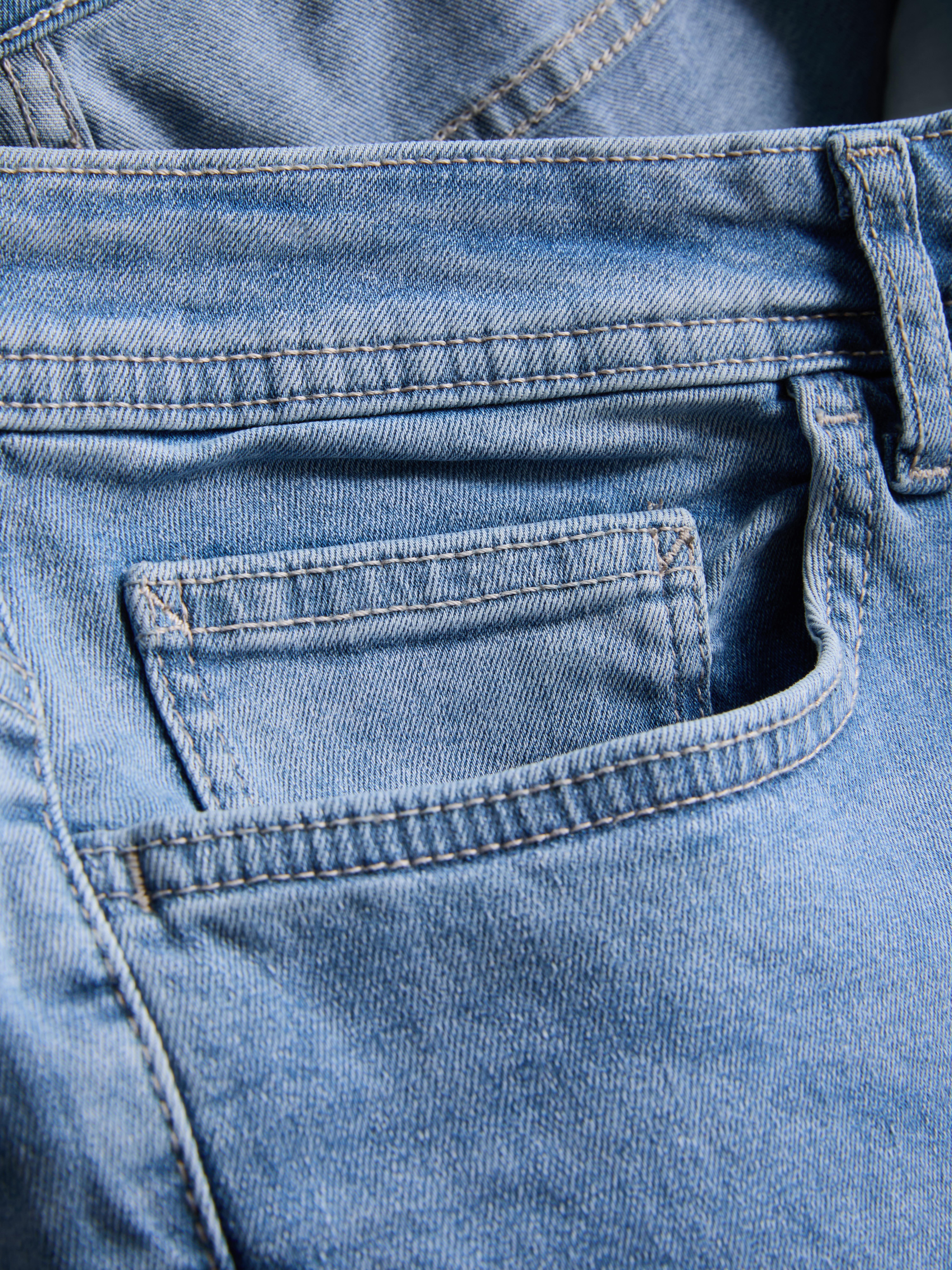 Mid-Rise Slim Fit Jeans - Light Blue