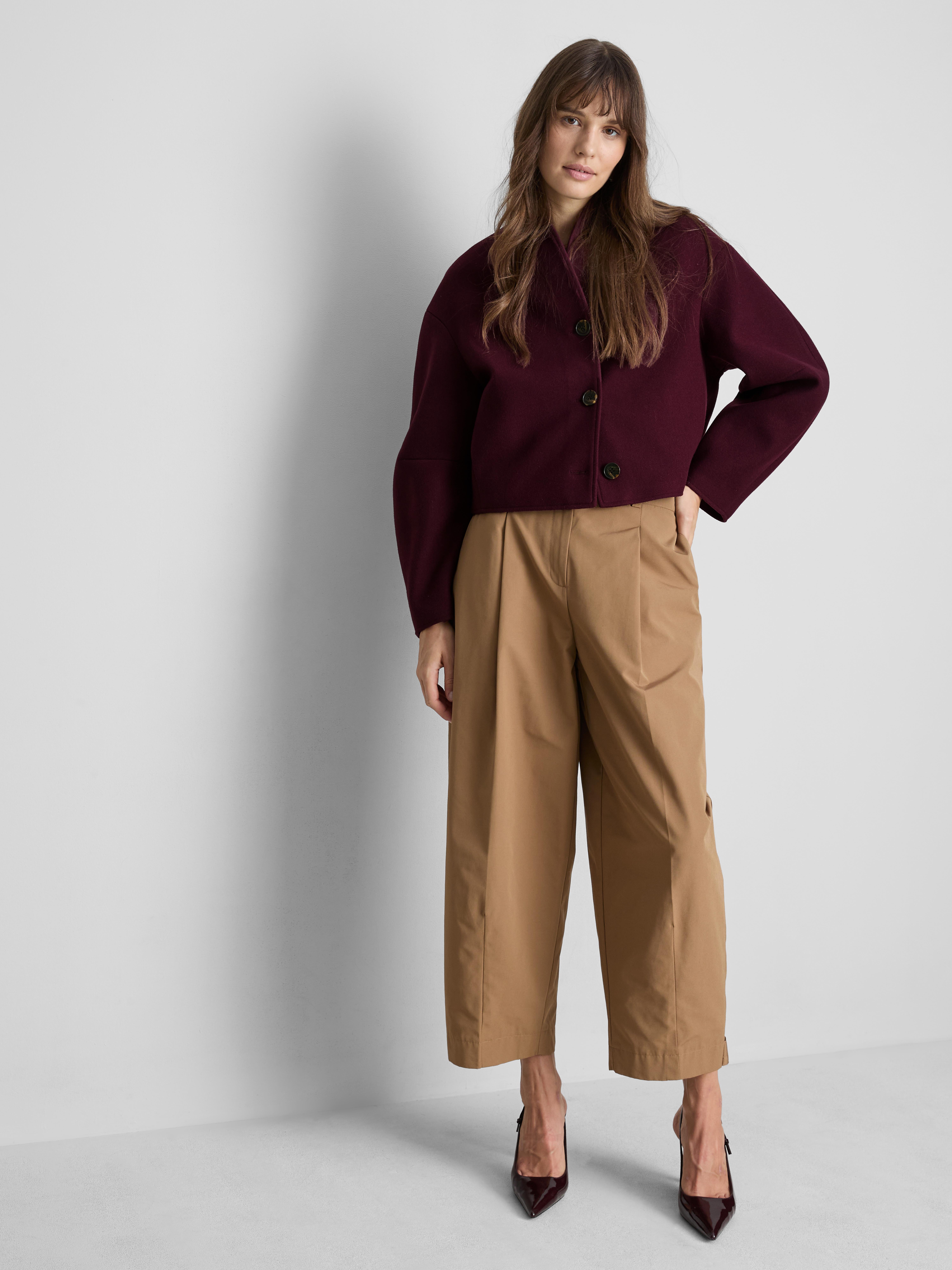 Structured Collarless Cropped Jacket - Fig