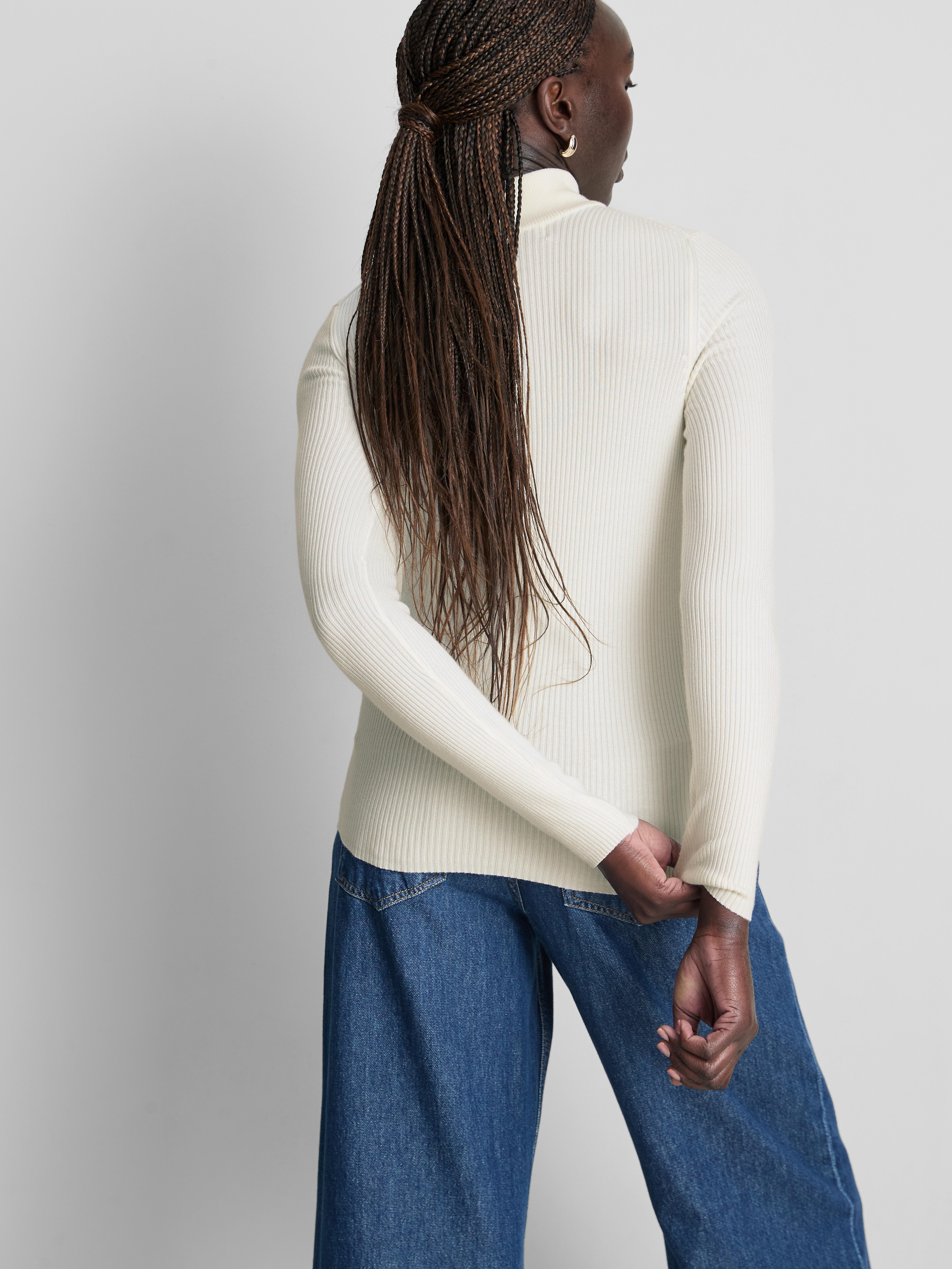 Ribbed Turtleneck Sweater - Ivory