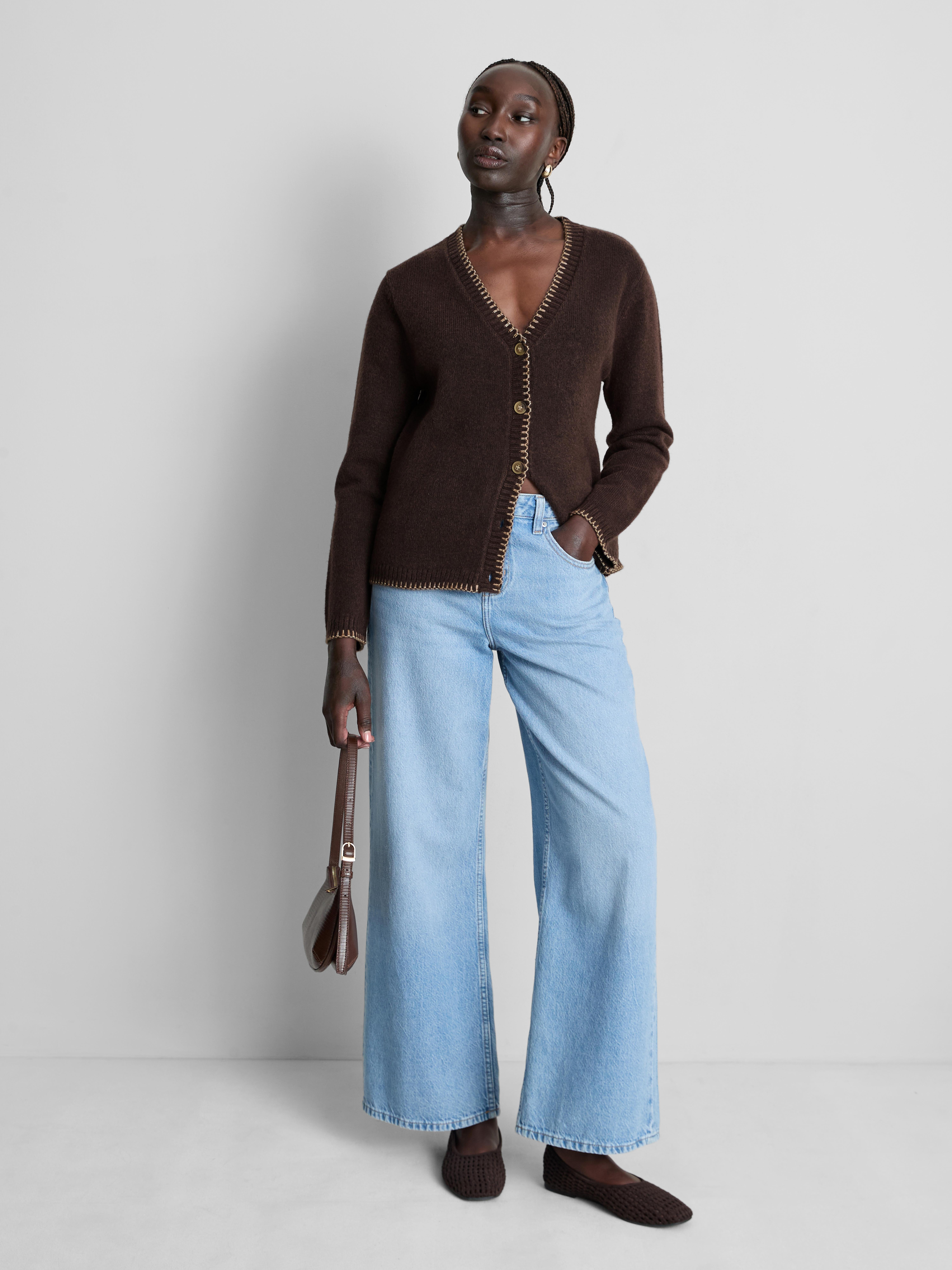 Halo Stitch V-Neck Cardigan - Chocolate