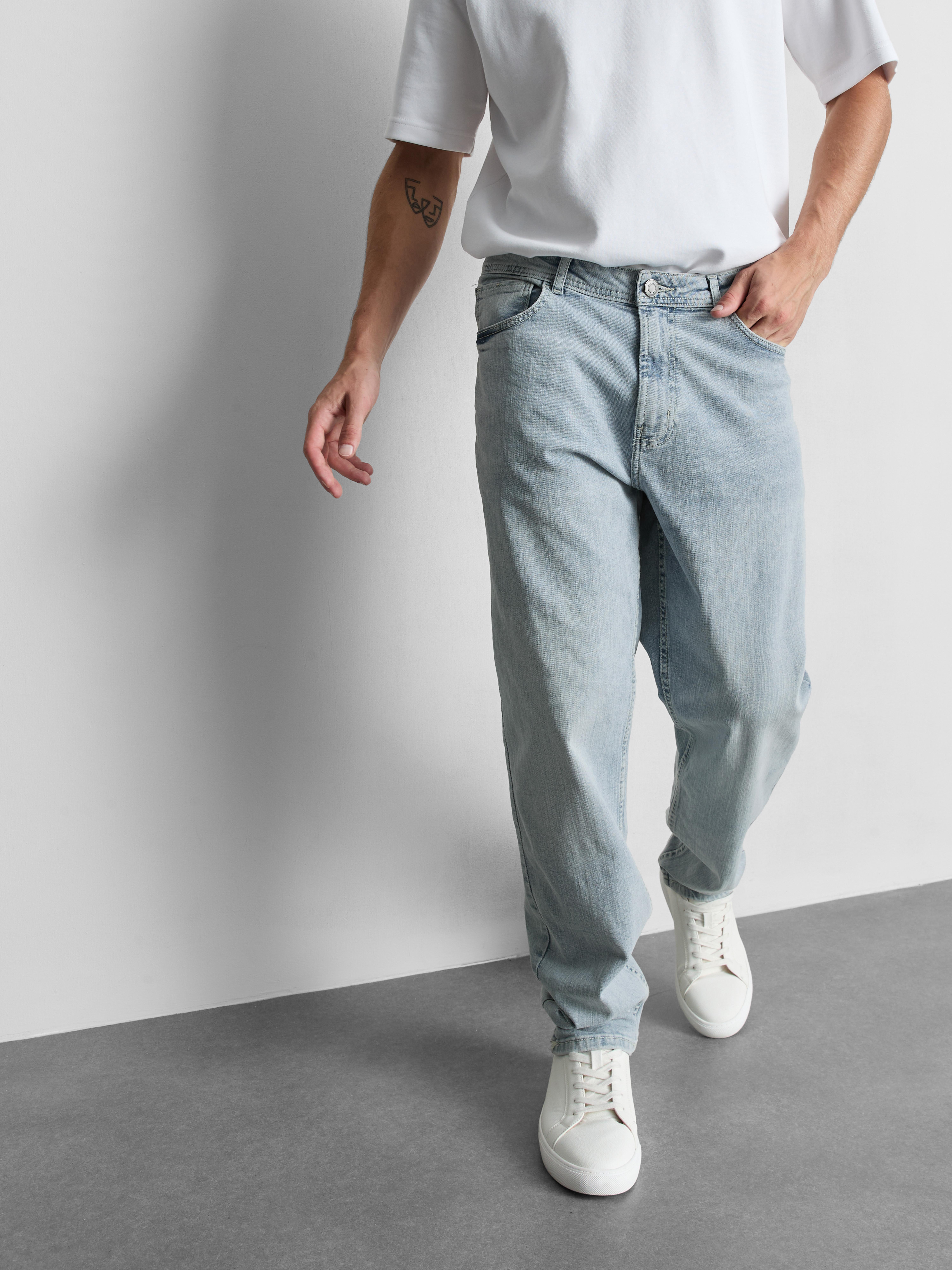Stretch Straight Leg Jeans - Light Blue