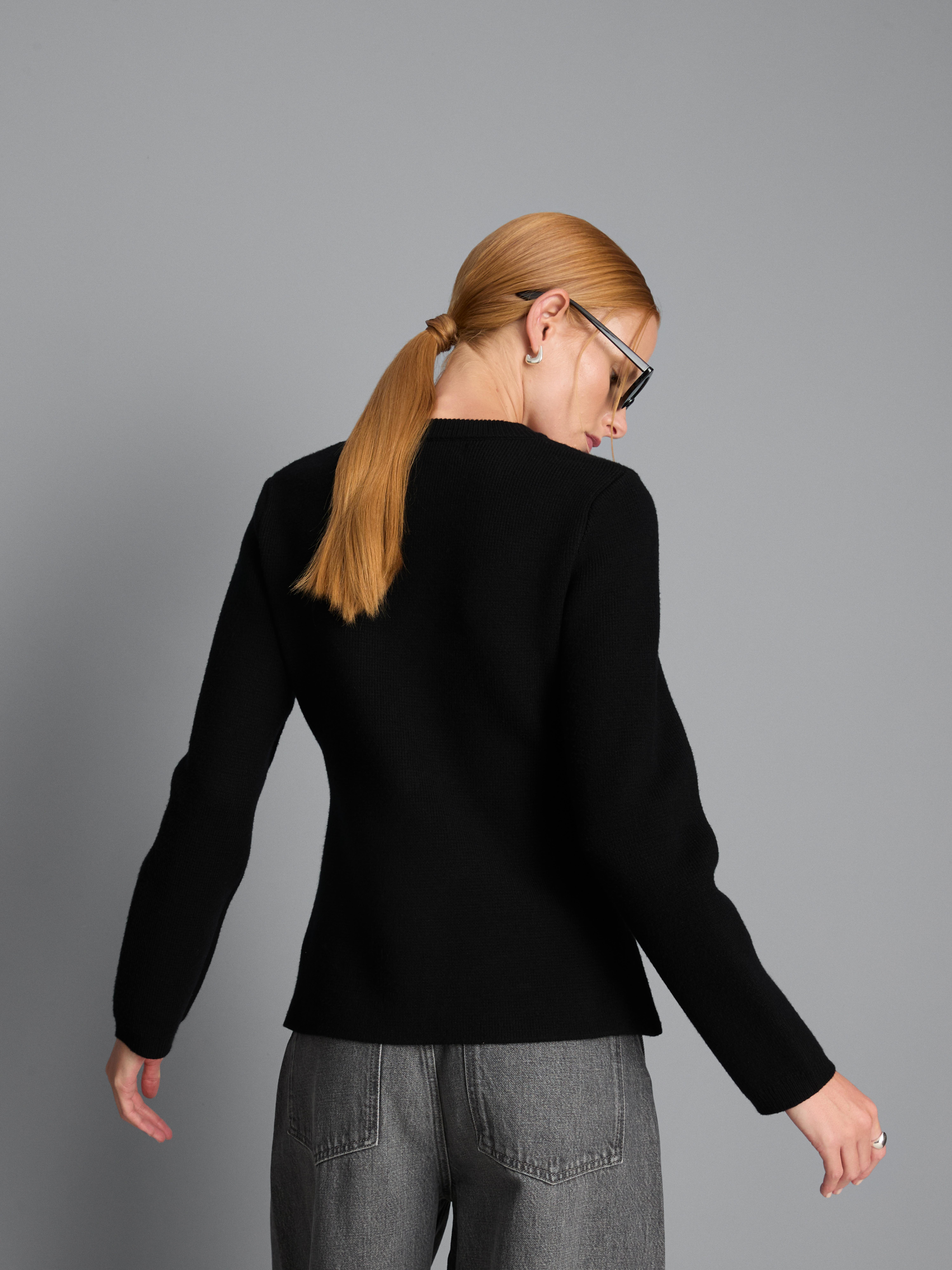 Seam-Detail Knitted Sweater - Black
