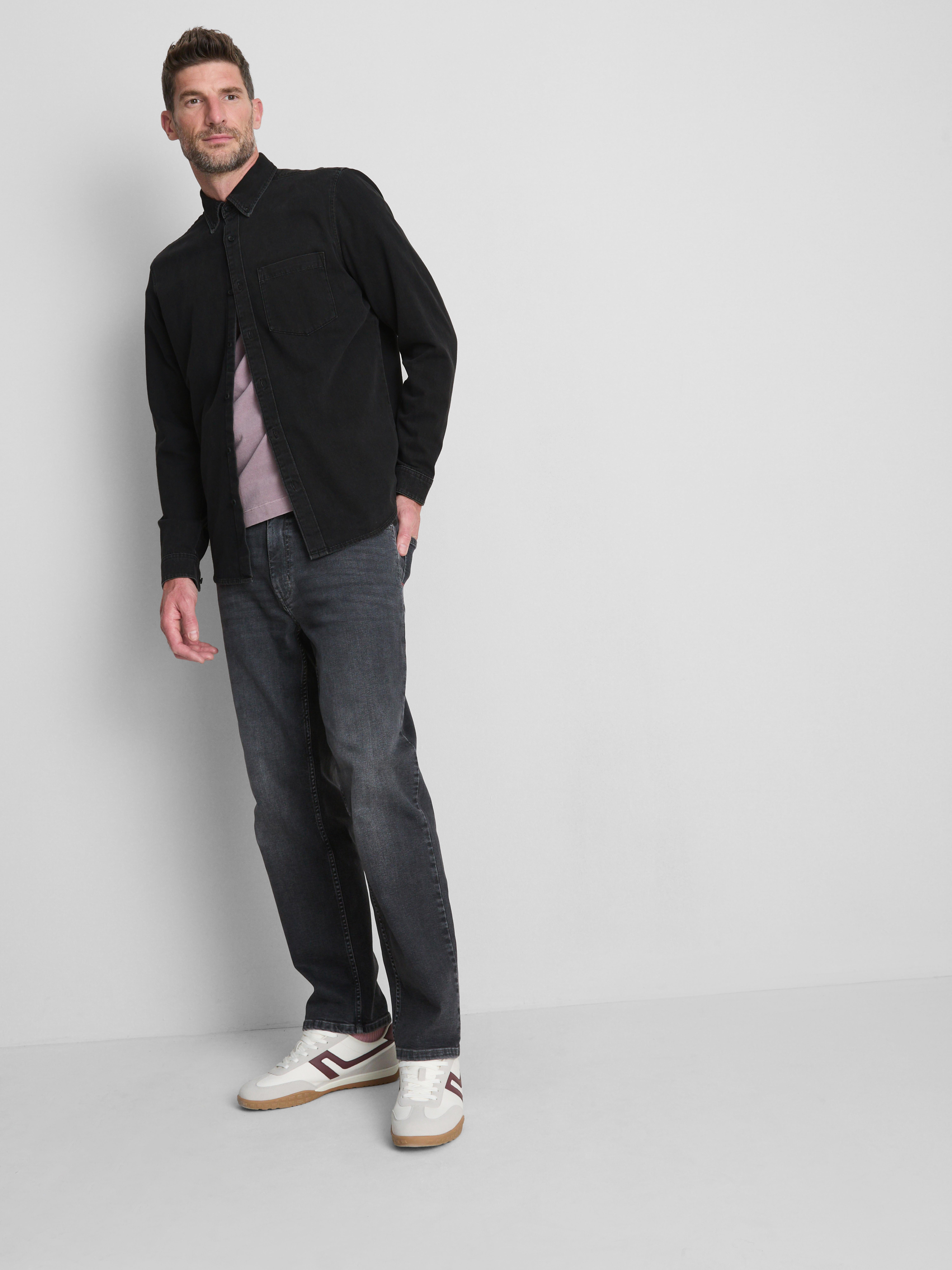 Long-Sleeve Button-Up Denim Shirt - Black