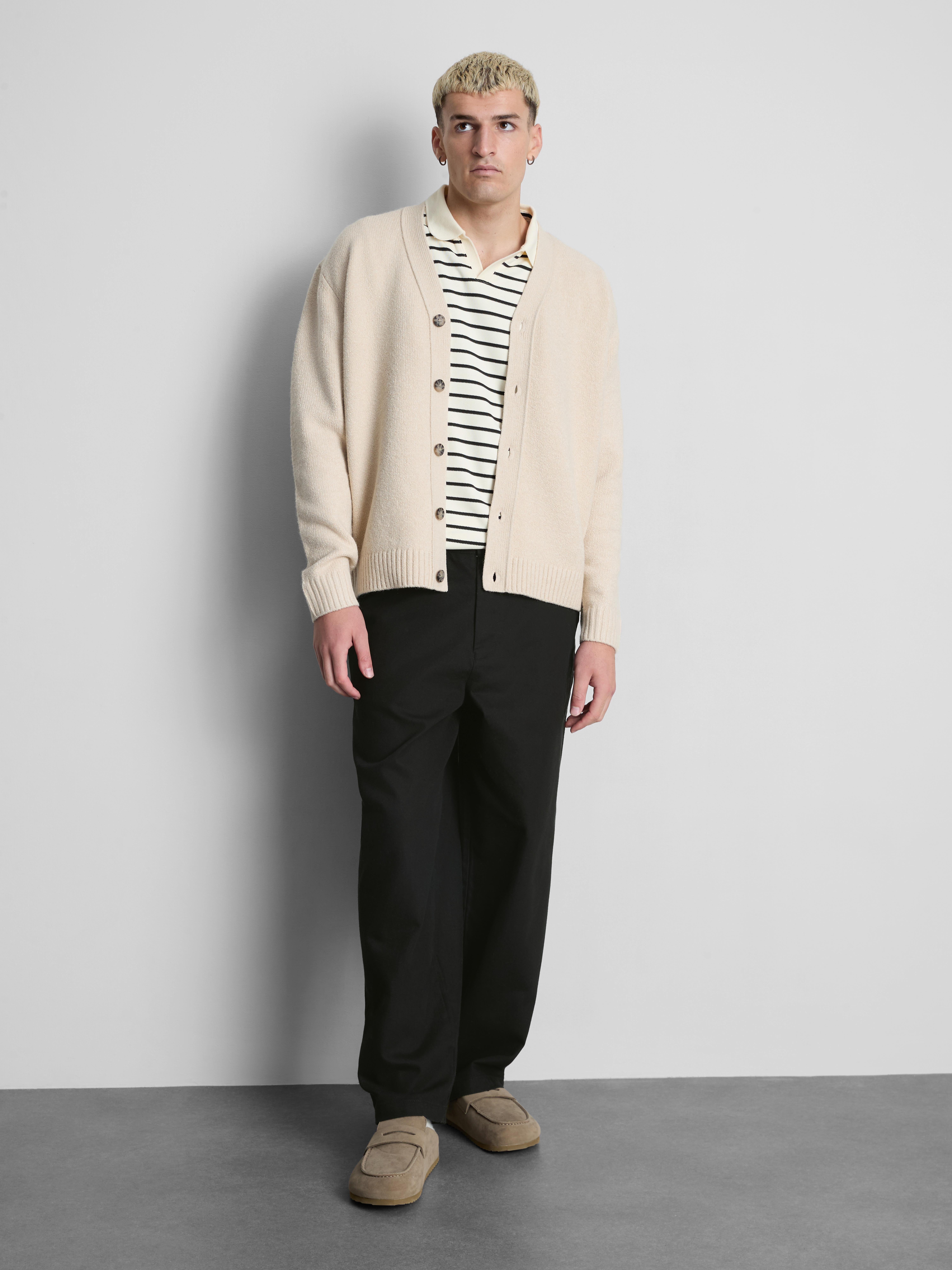 Mid-Rise Chino Pants - Black