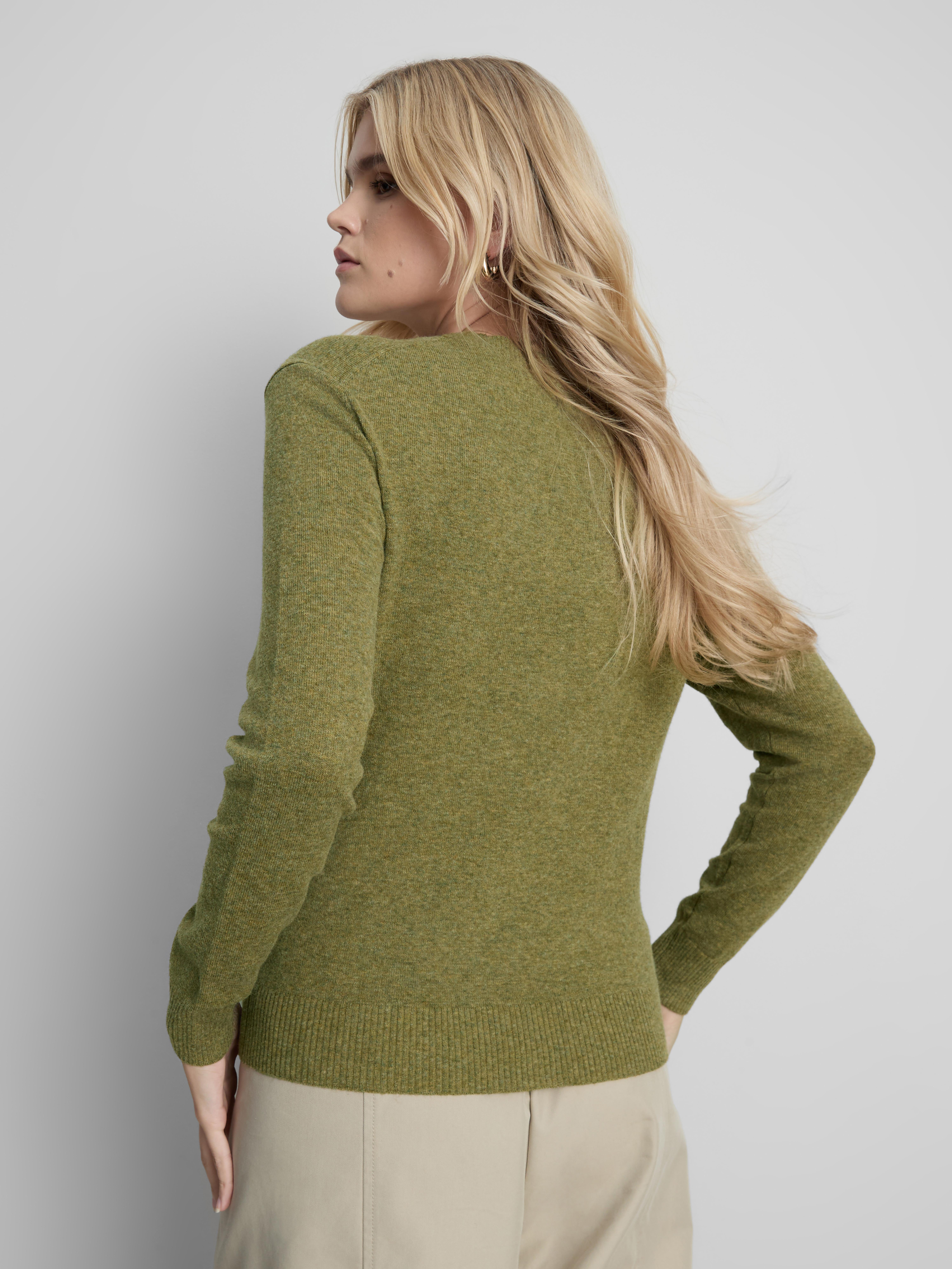 Knitted V-Neck Sweater - Green