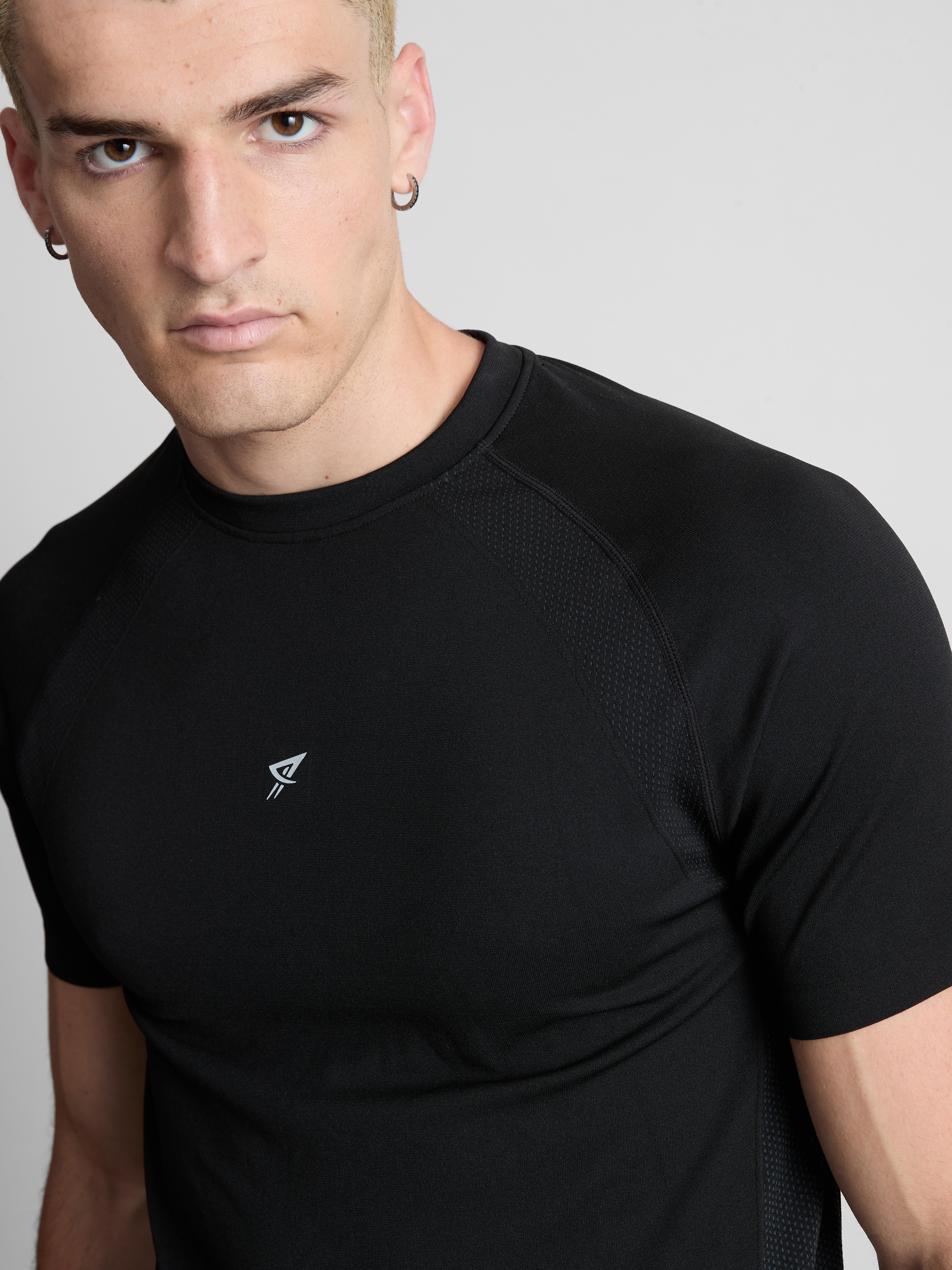 Panelled Gym T-Shirt - Black