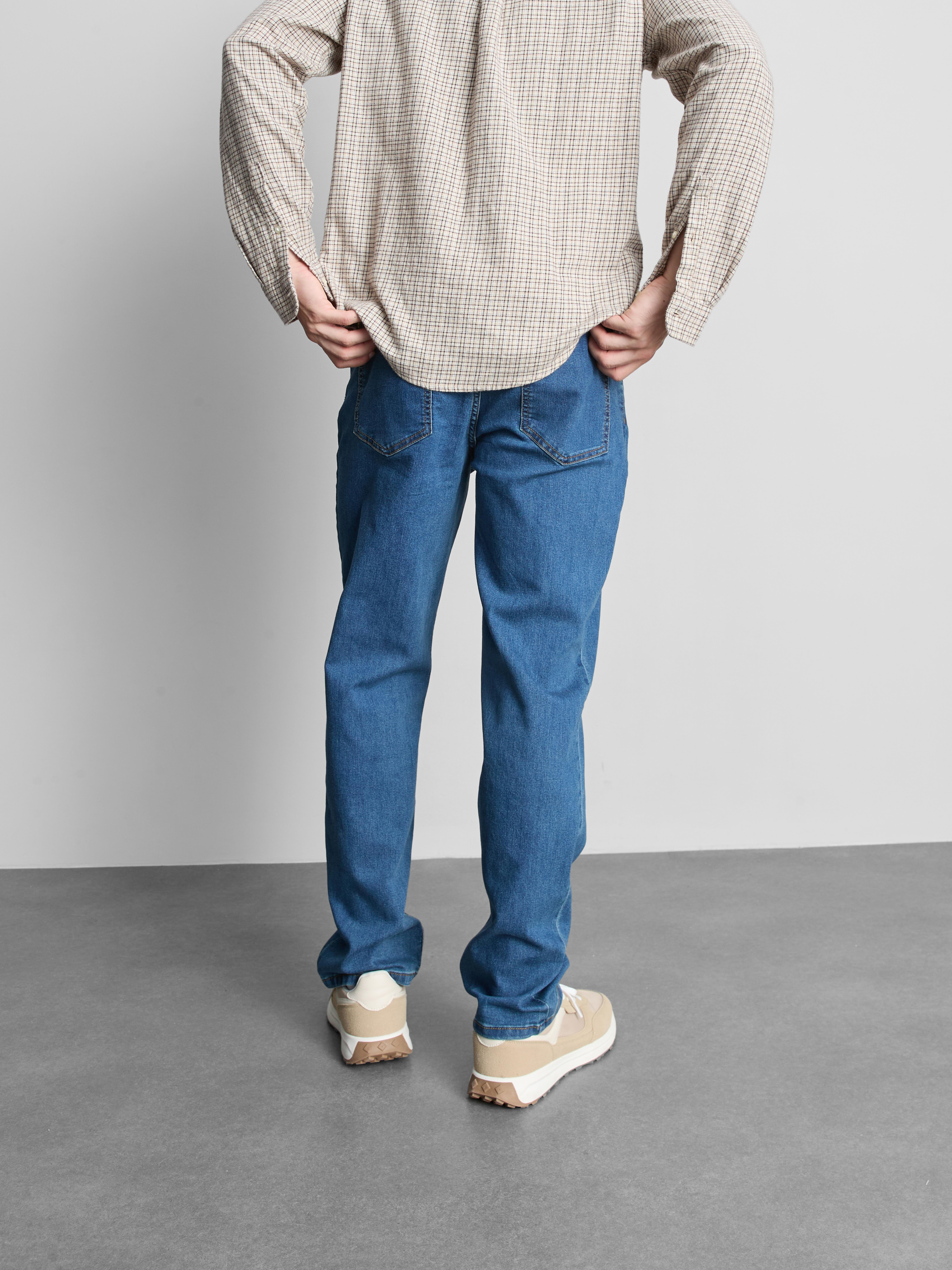 Mid Rise Straight Leg Jeans - Blue