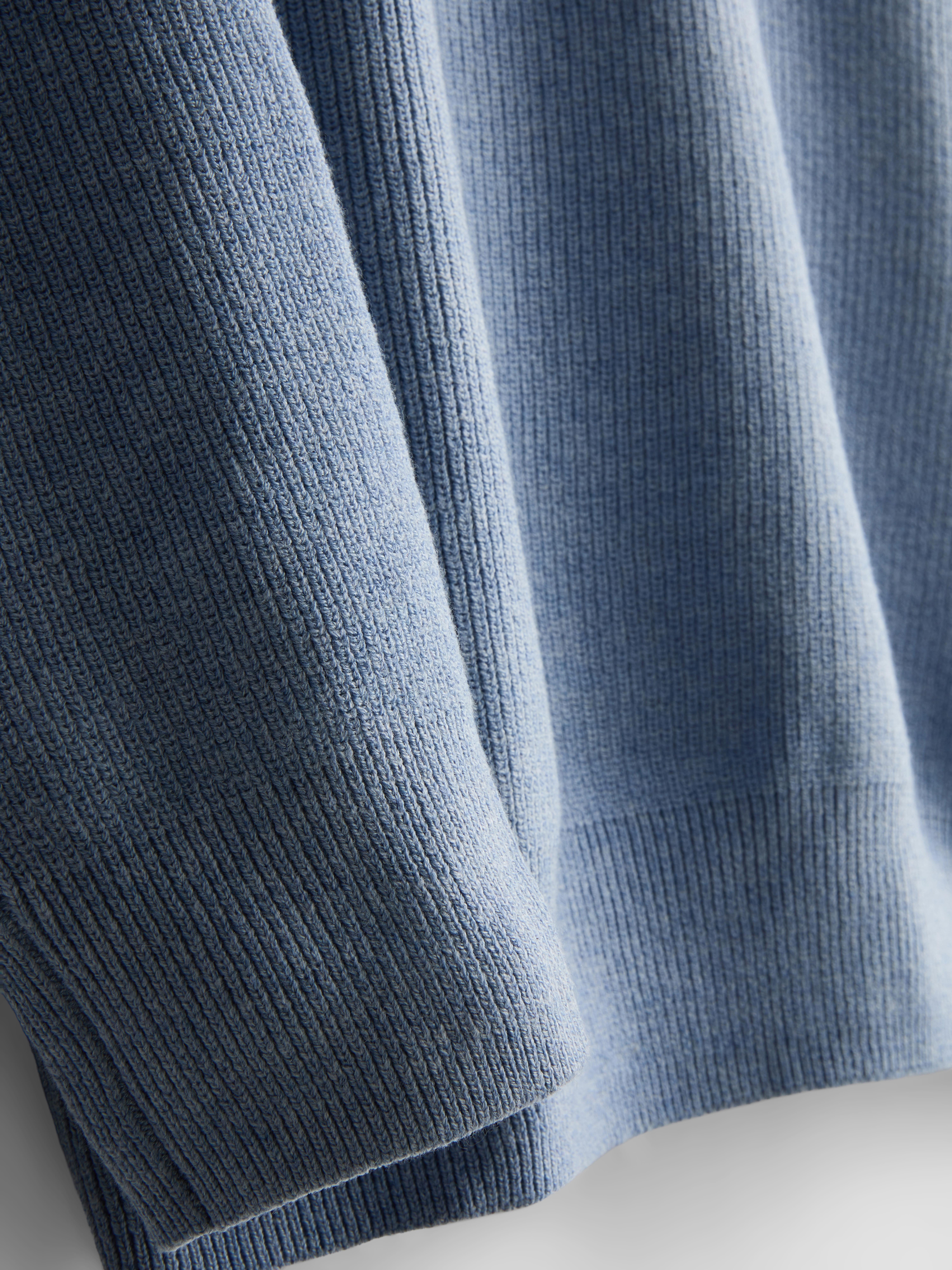 Ribbed Crewneck Sweater - Light Blue