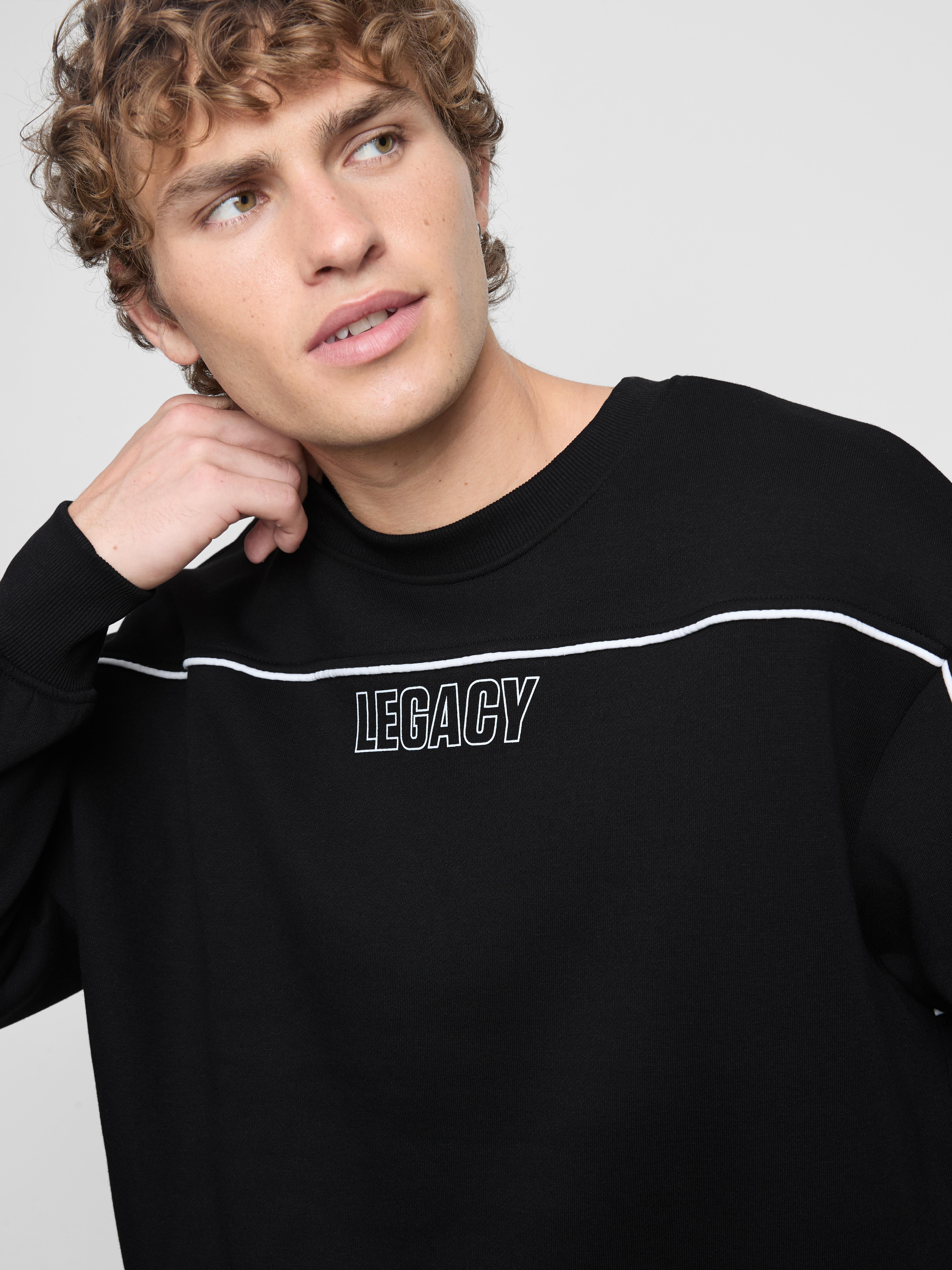 Legacy Graphic Sweatshirt - Black