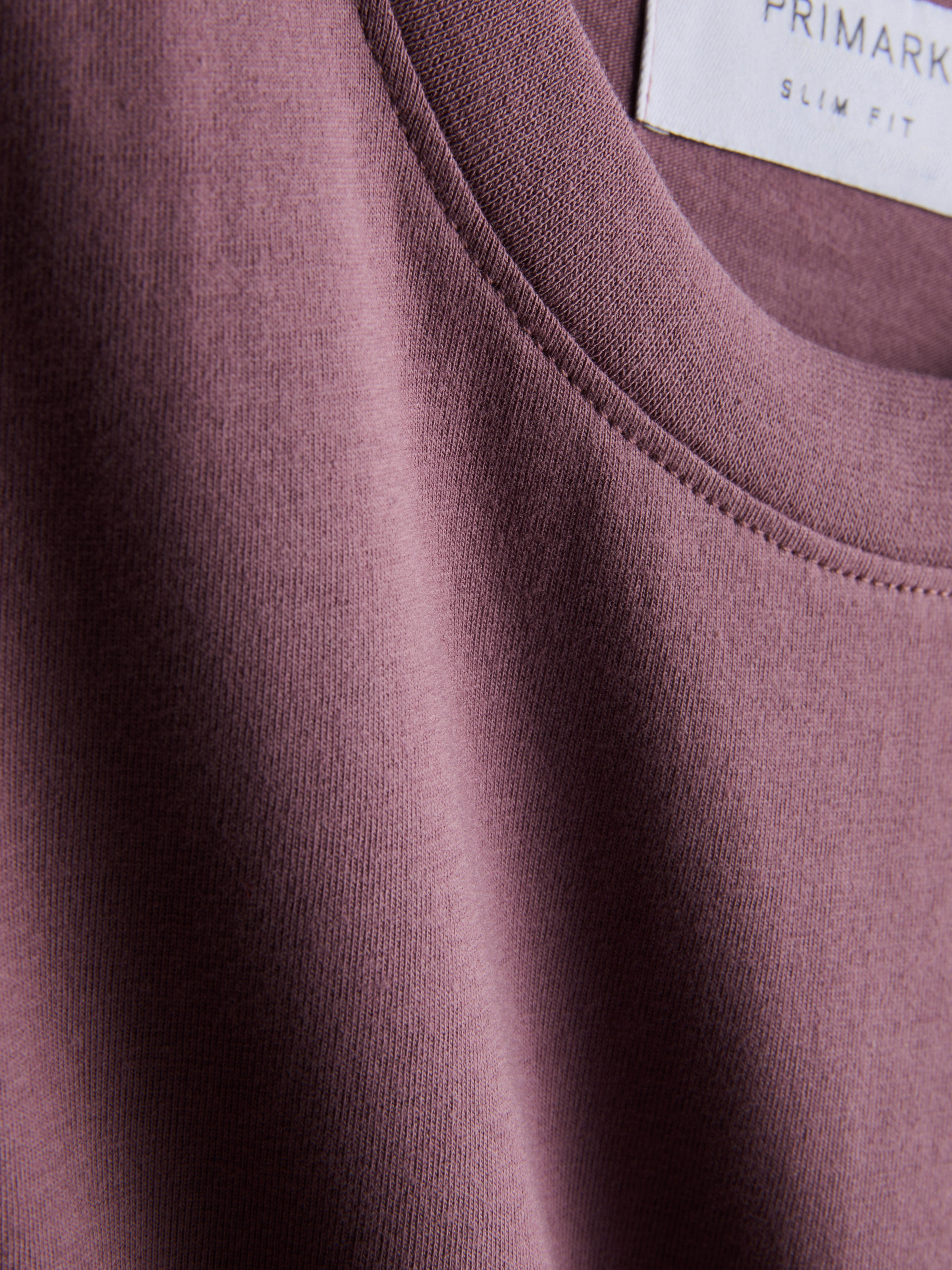 Slim-Fit LYCRA® T-Shirt - Plum