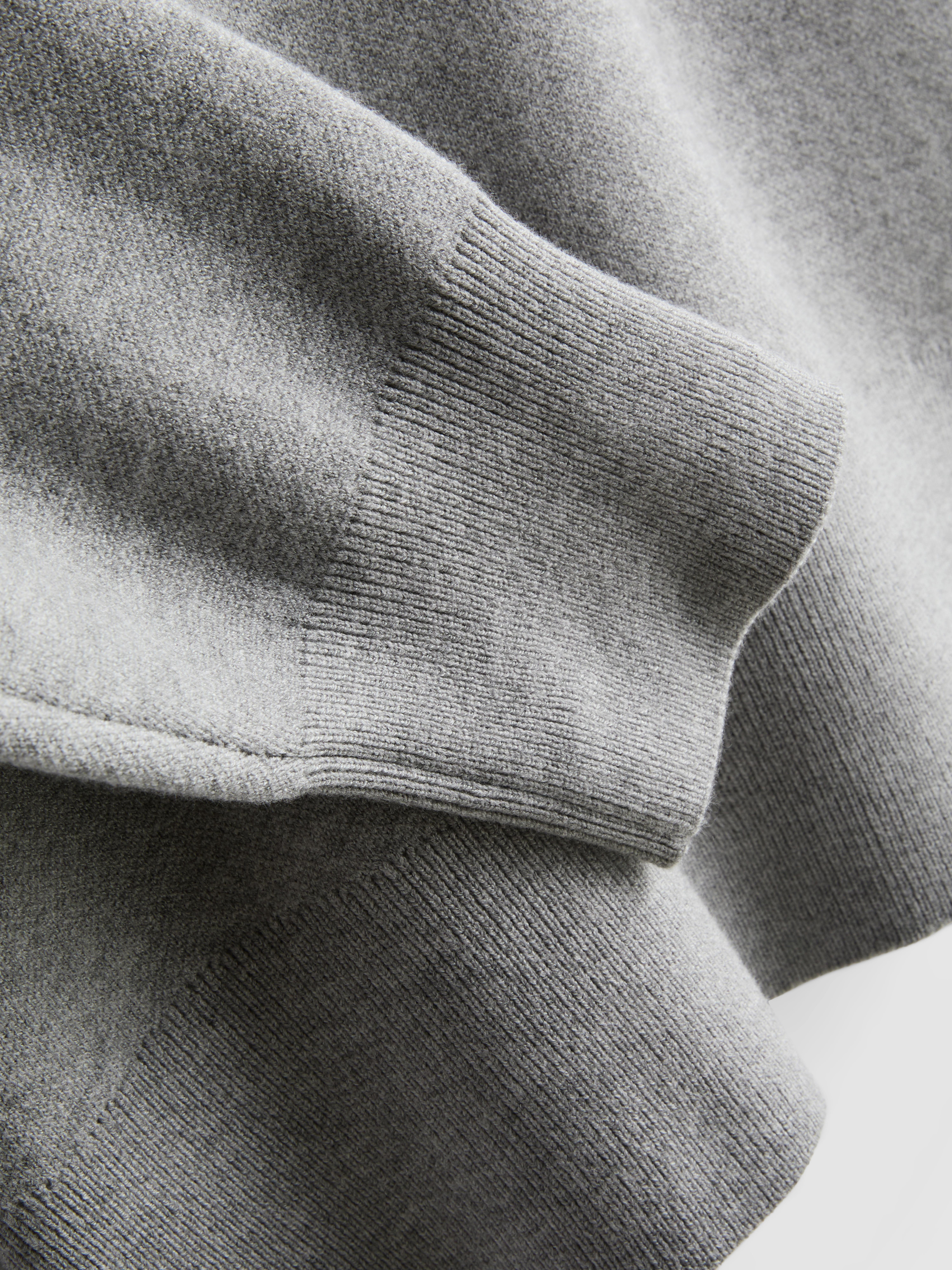 Knitted Crewneck Slogan Sweater - Gray