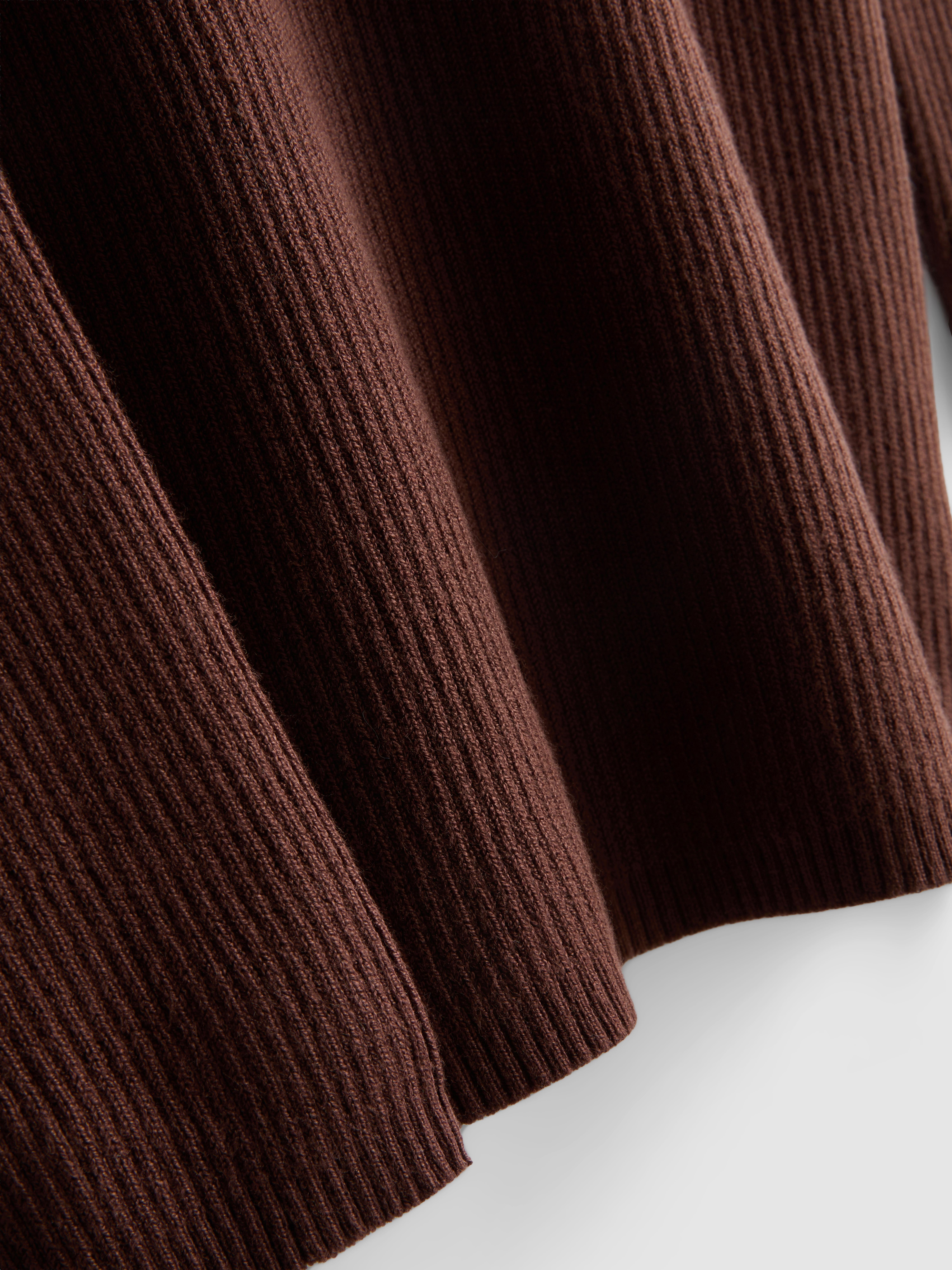 Ribbed Turtleneck Sweater - Chocolate