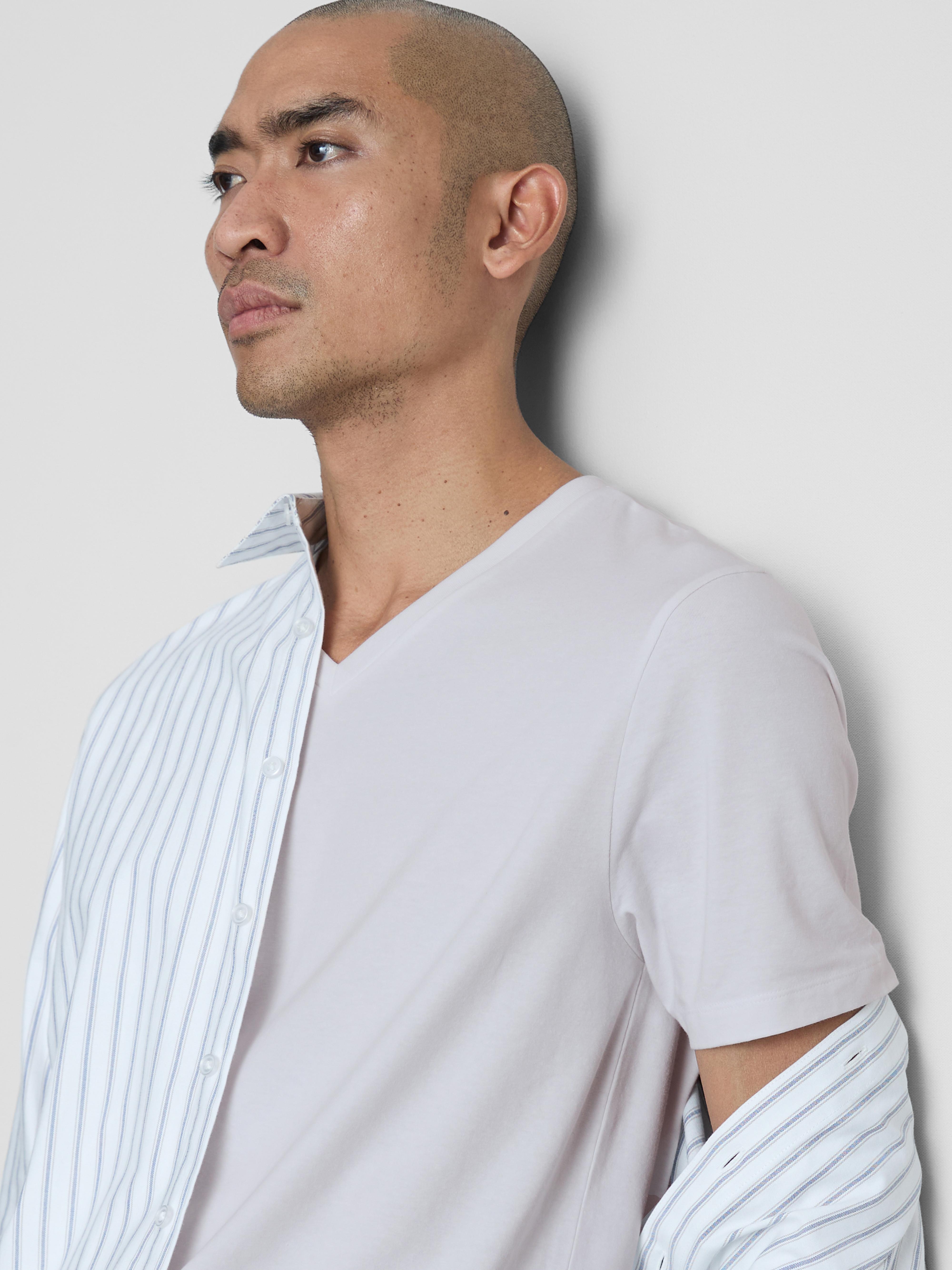V-Neck Slim-Fit Stretch T-Shirt - White